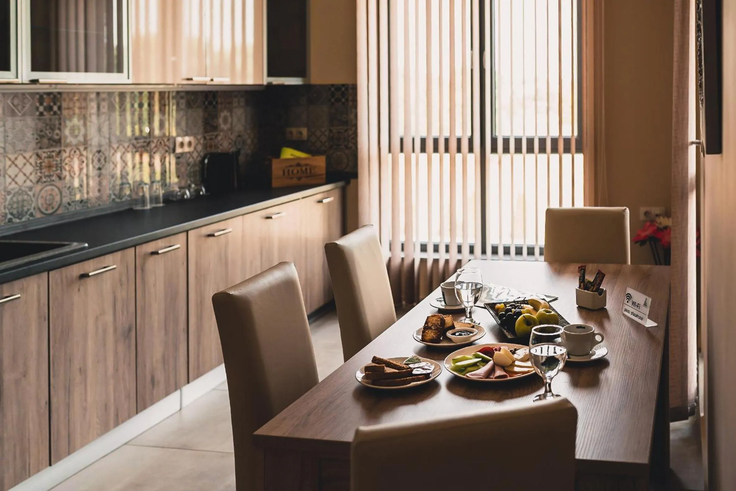 Breakfast in Plaza Hotel Plovdiv - Free Parking