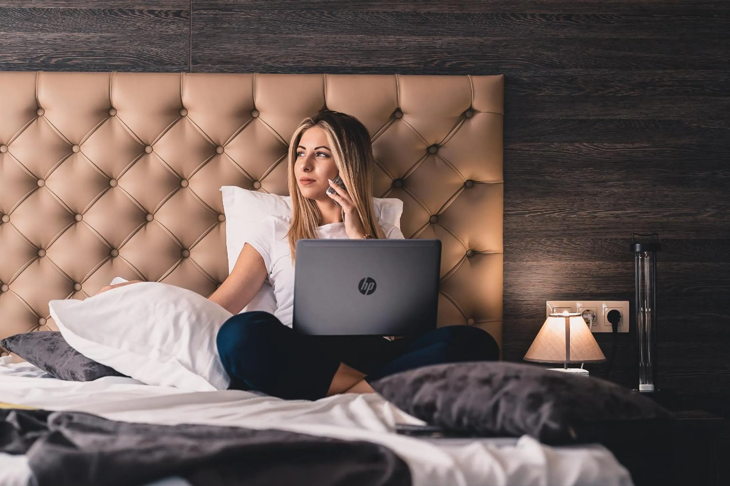 Guests, Bed in Plaza Hotel Plovdiv - Free Parking