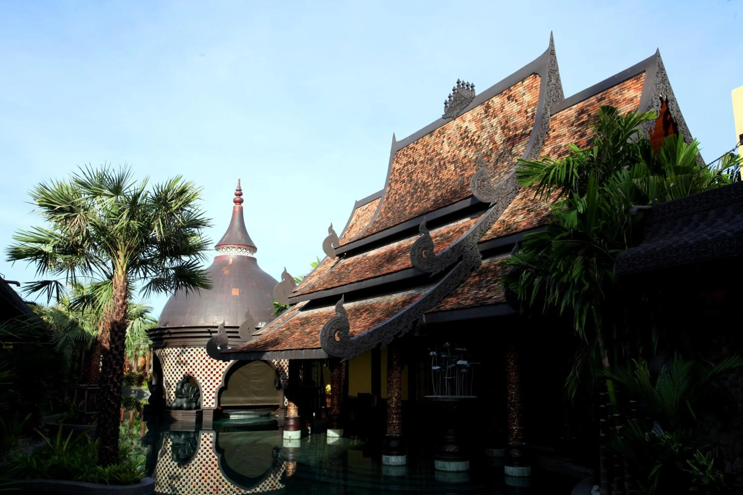 Swimming pool in Sawasdee Village