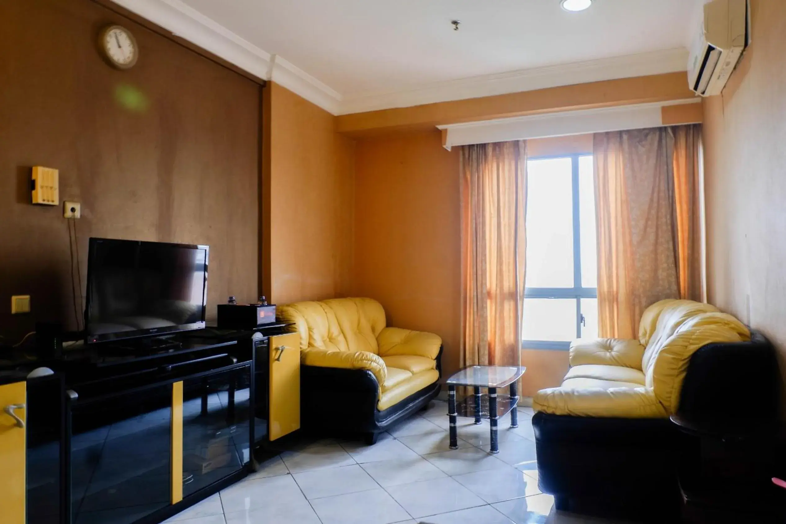 Spacious 1BR Apartment at Taman Beverly By Travelio Spacious 1BR Apartment at Taman Beverly By Travelio