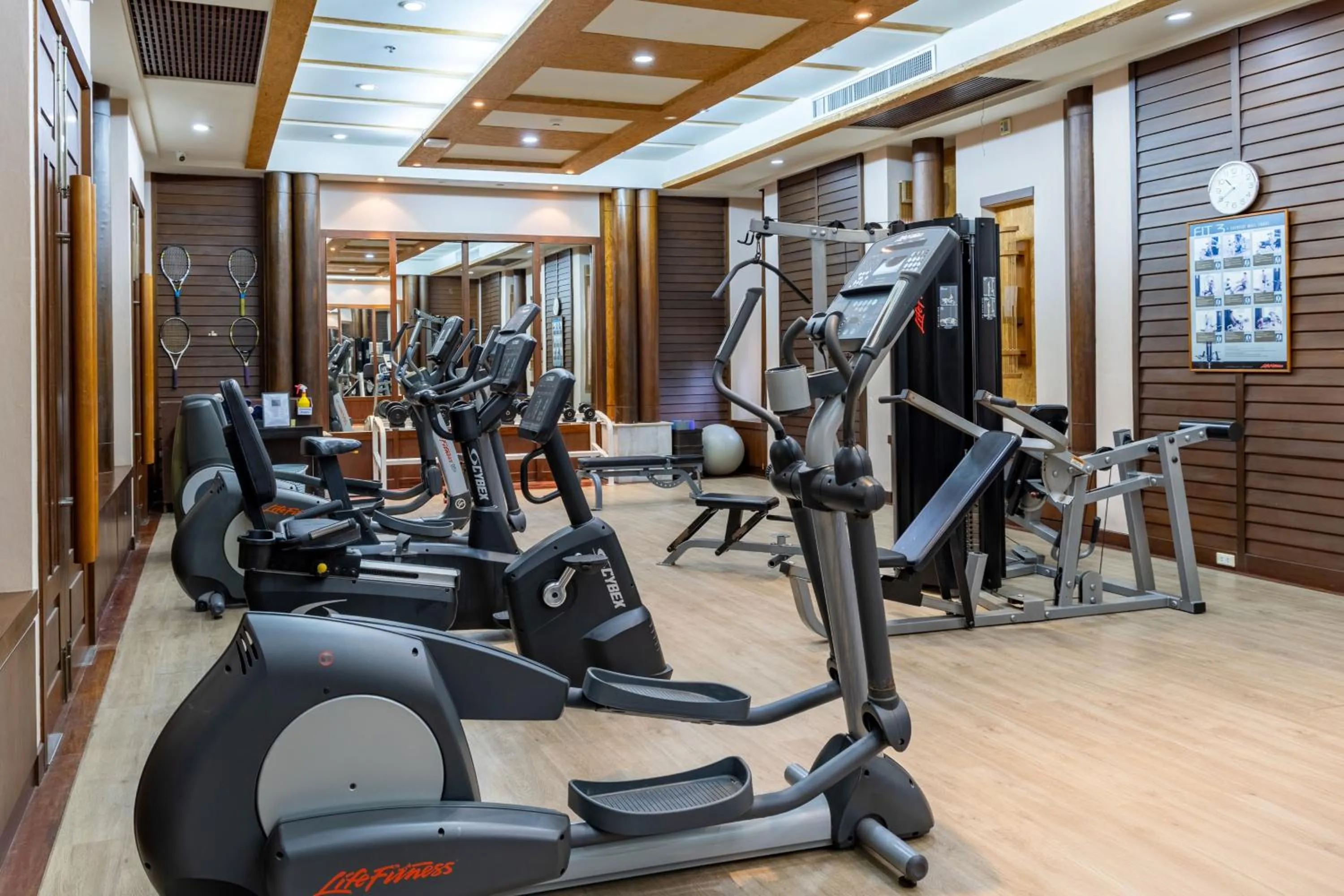 Fitness centre/facilities in Khaolak Merlin Resort