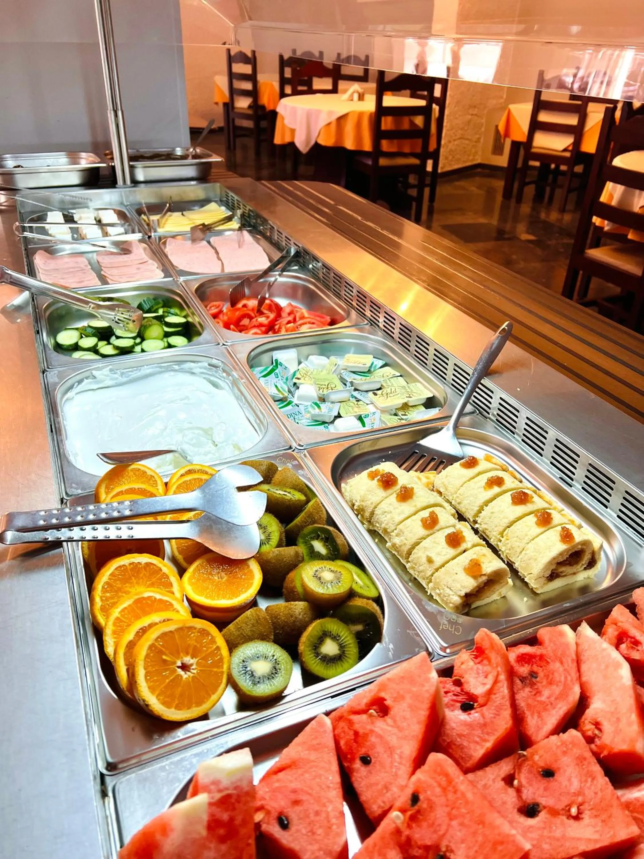 Buffet breakfast in Karteros Hotel