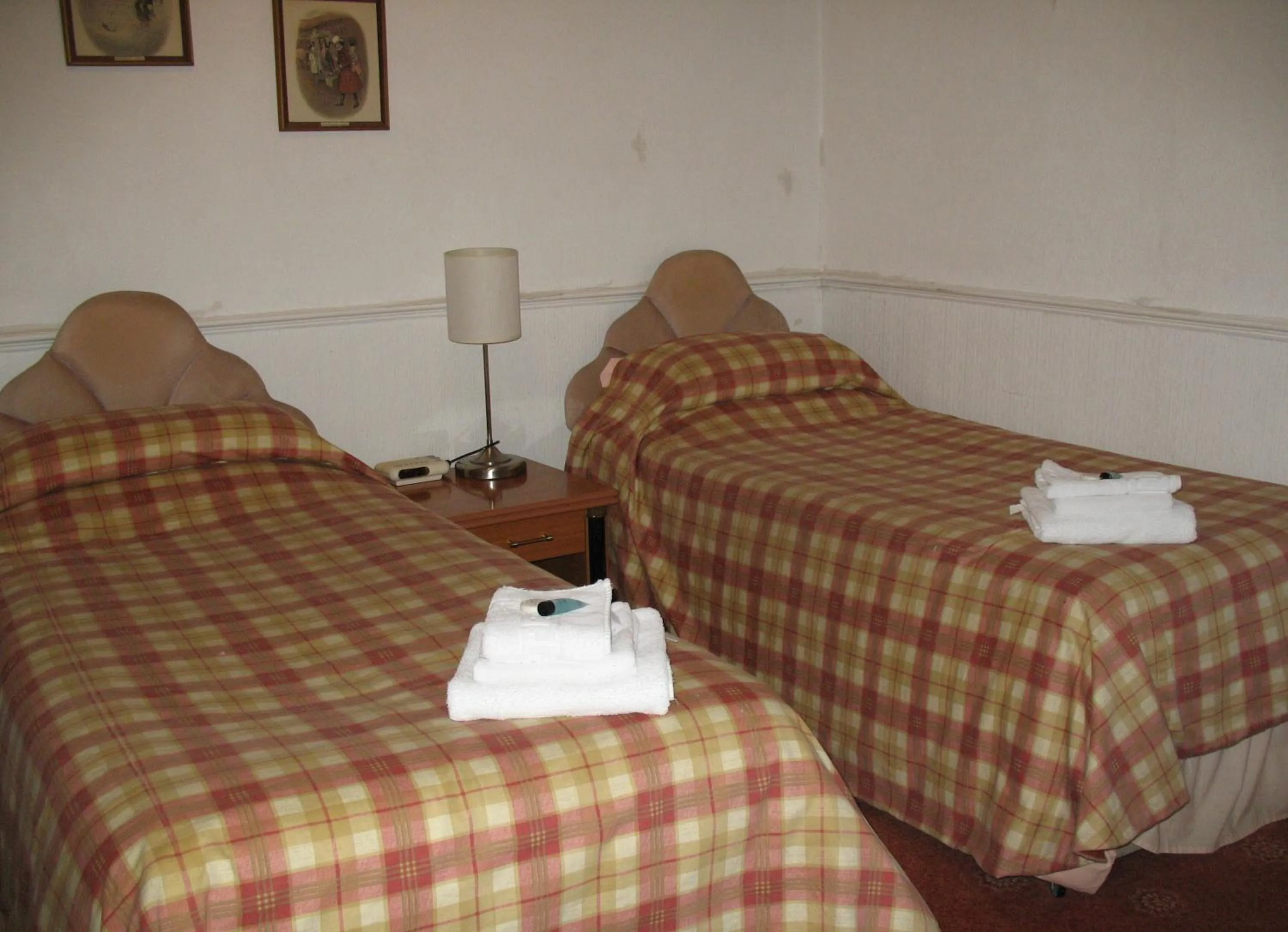 Bed in Michaelson House Hotel