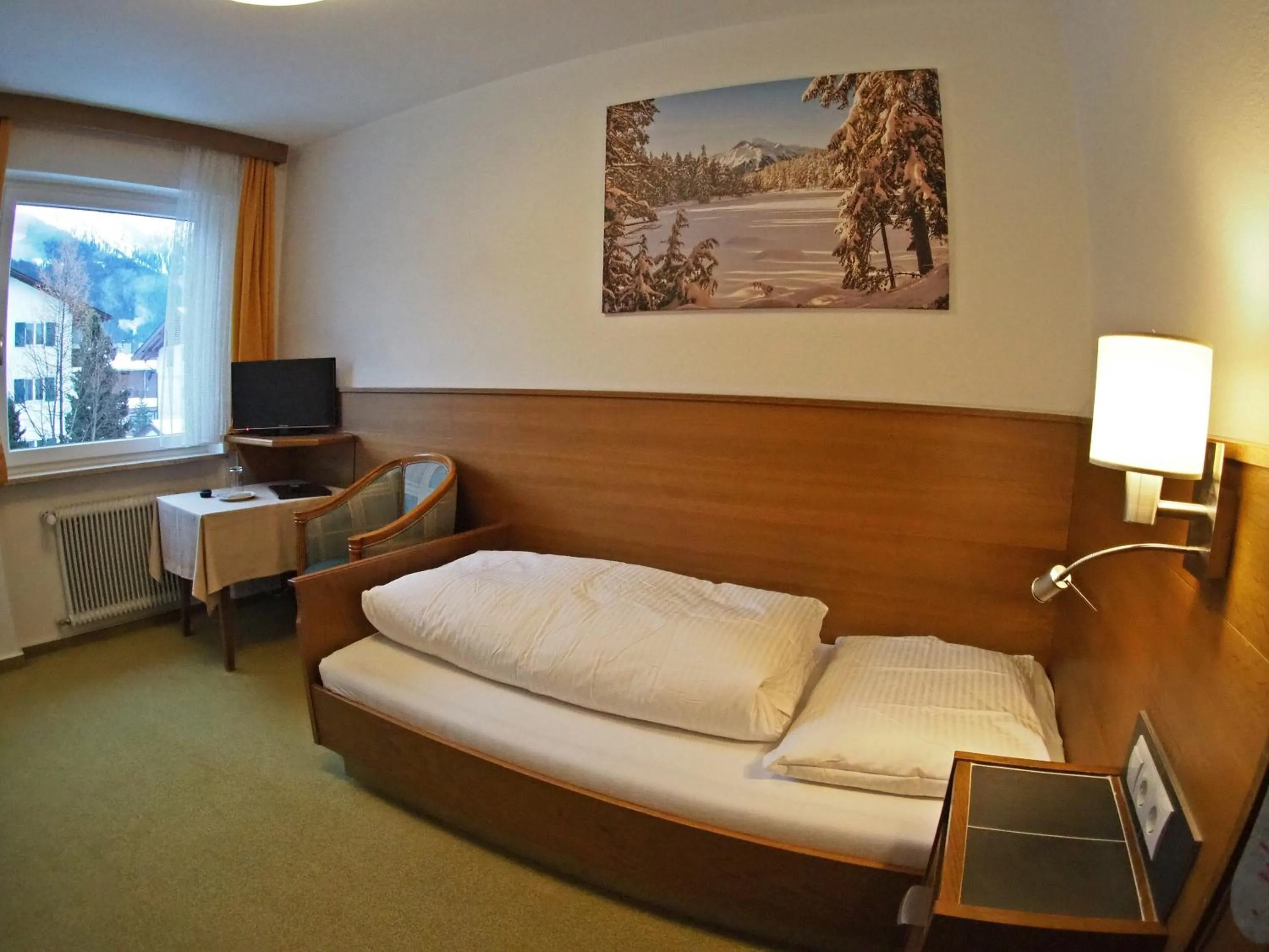Photo of the whole room in Hotel Egerthof