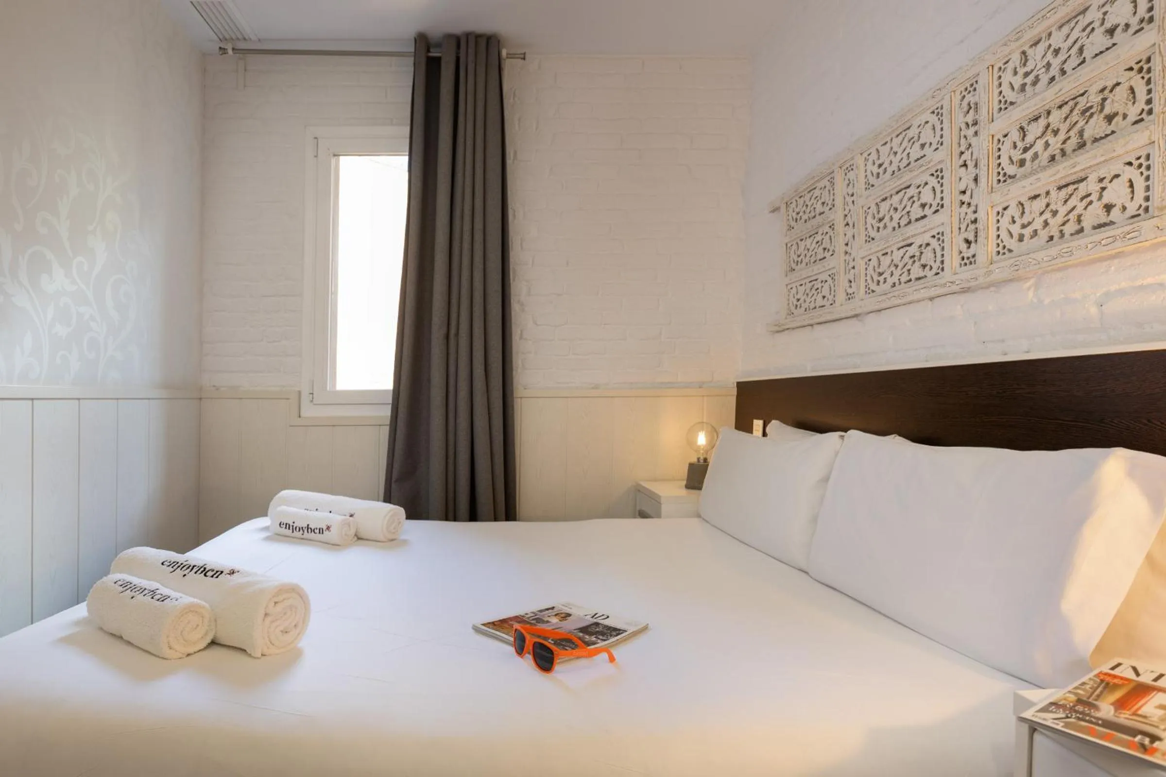 Bed in Enjoybcn Gaudi Apartments