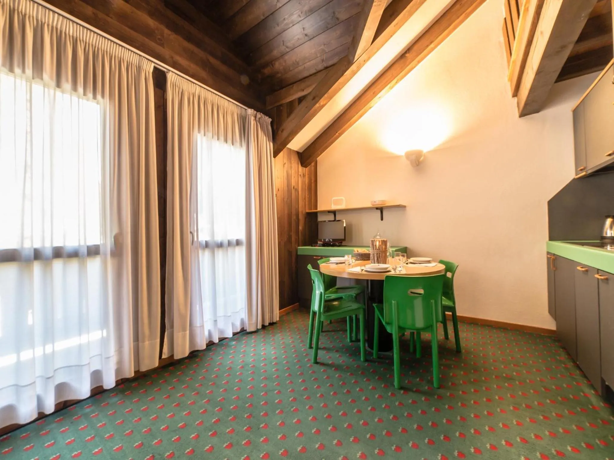 Dining area in Residence Apfel