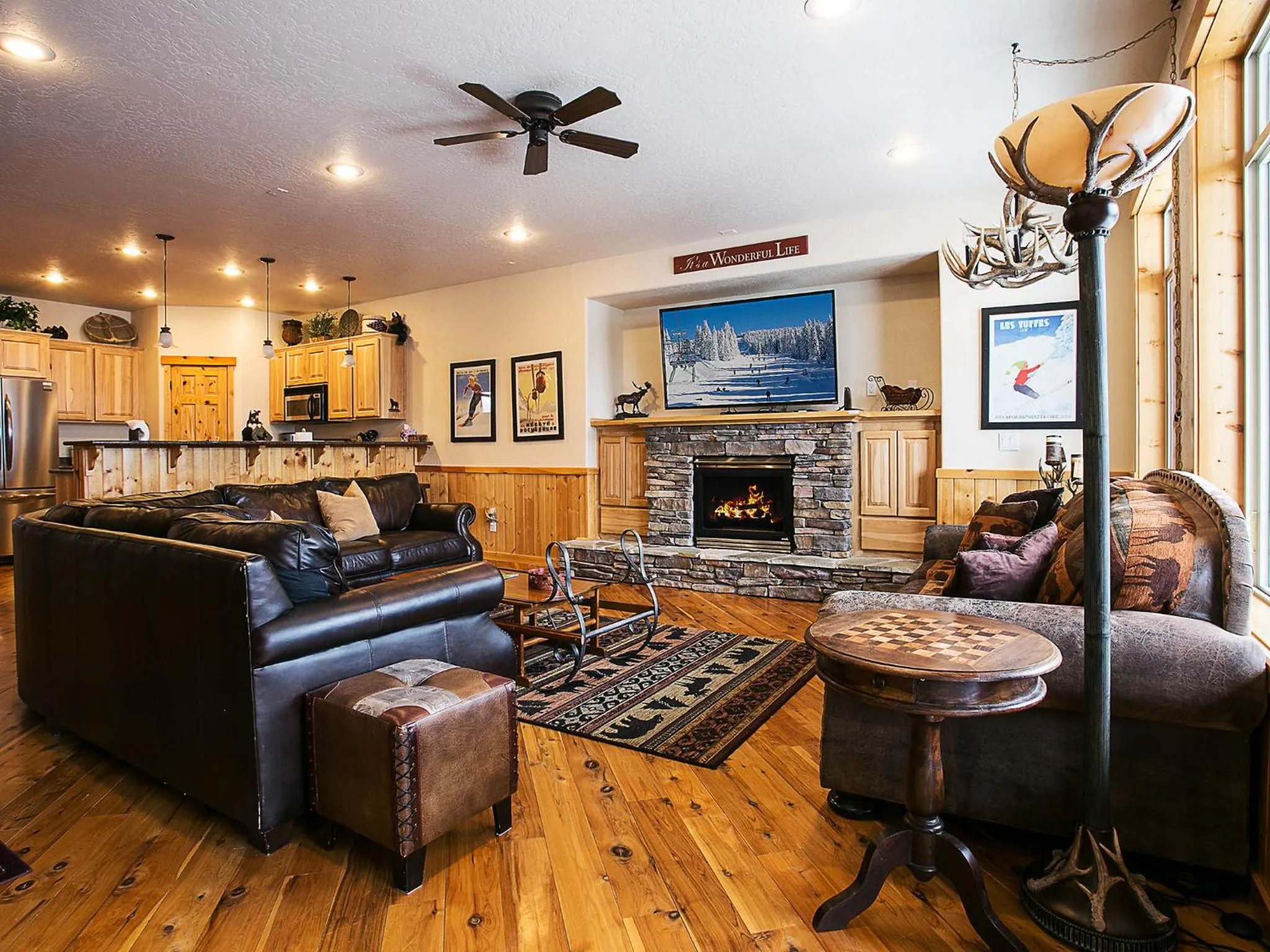 Spacious Sandpoint Chalet with Hot Tub Views