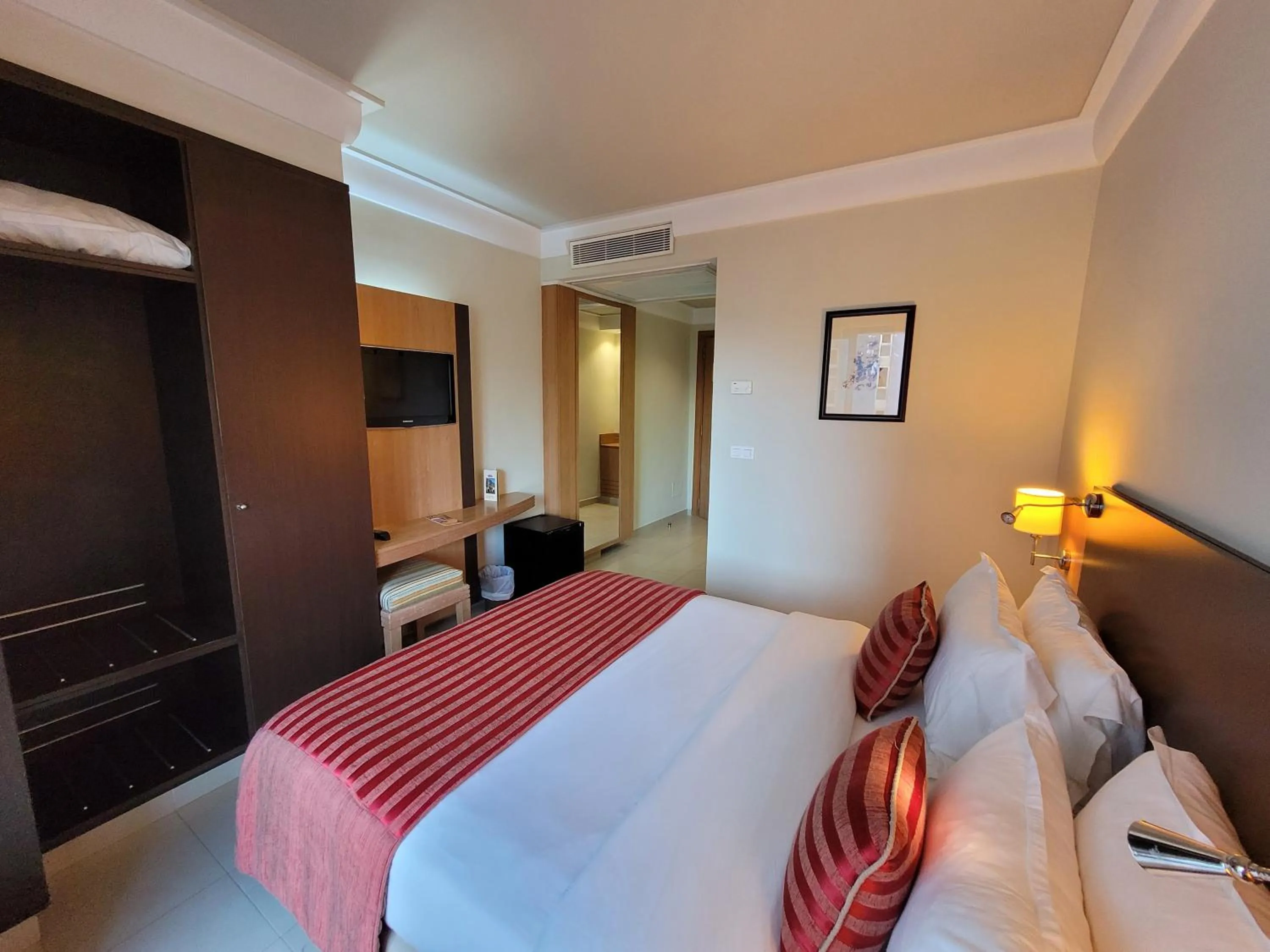 Bedroom, Bed in Hotel Tiba