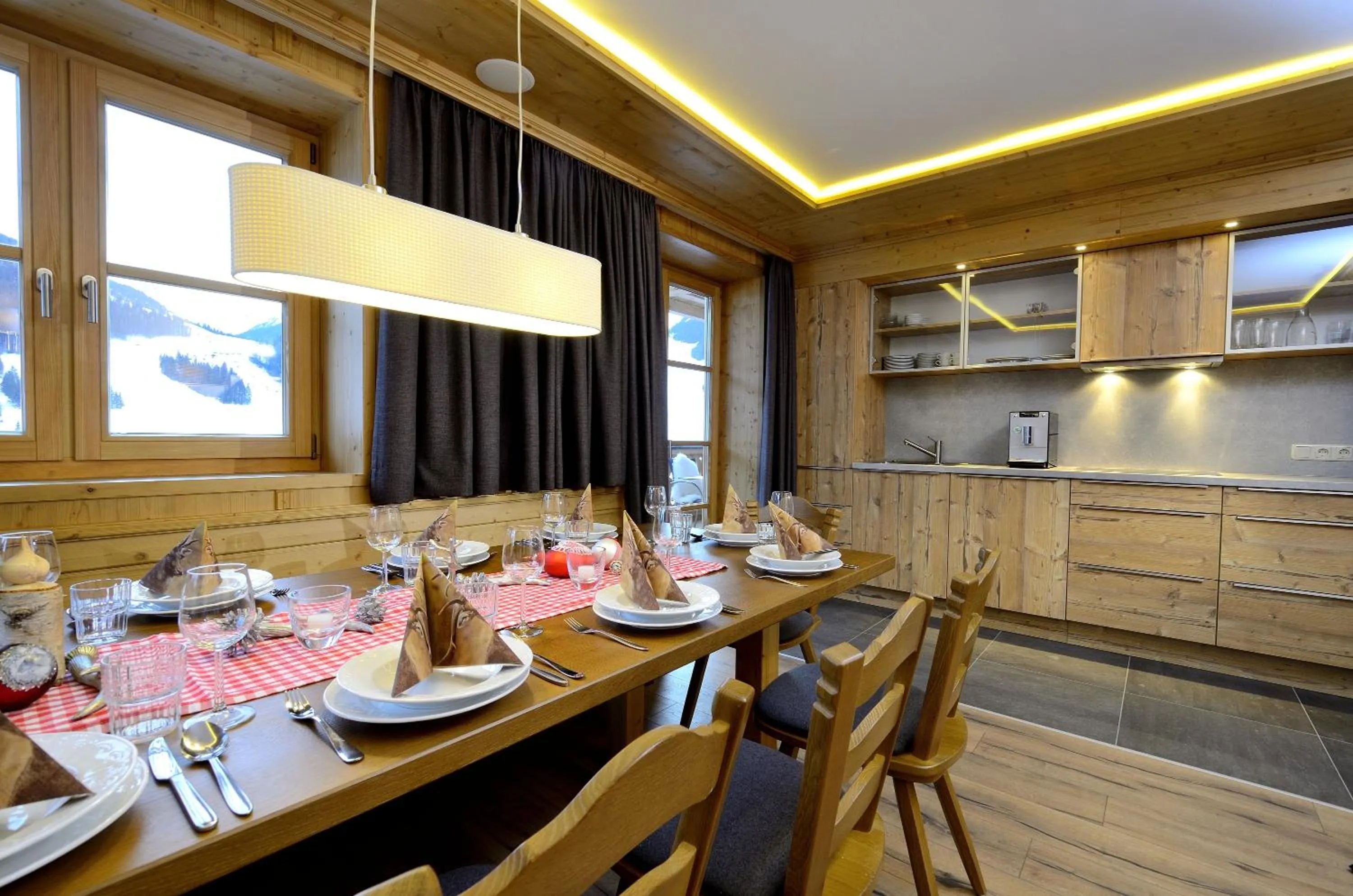 Dining area in Bachgut - Das Resort am Berg