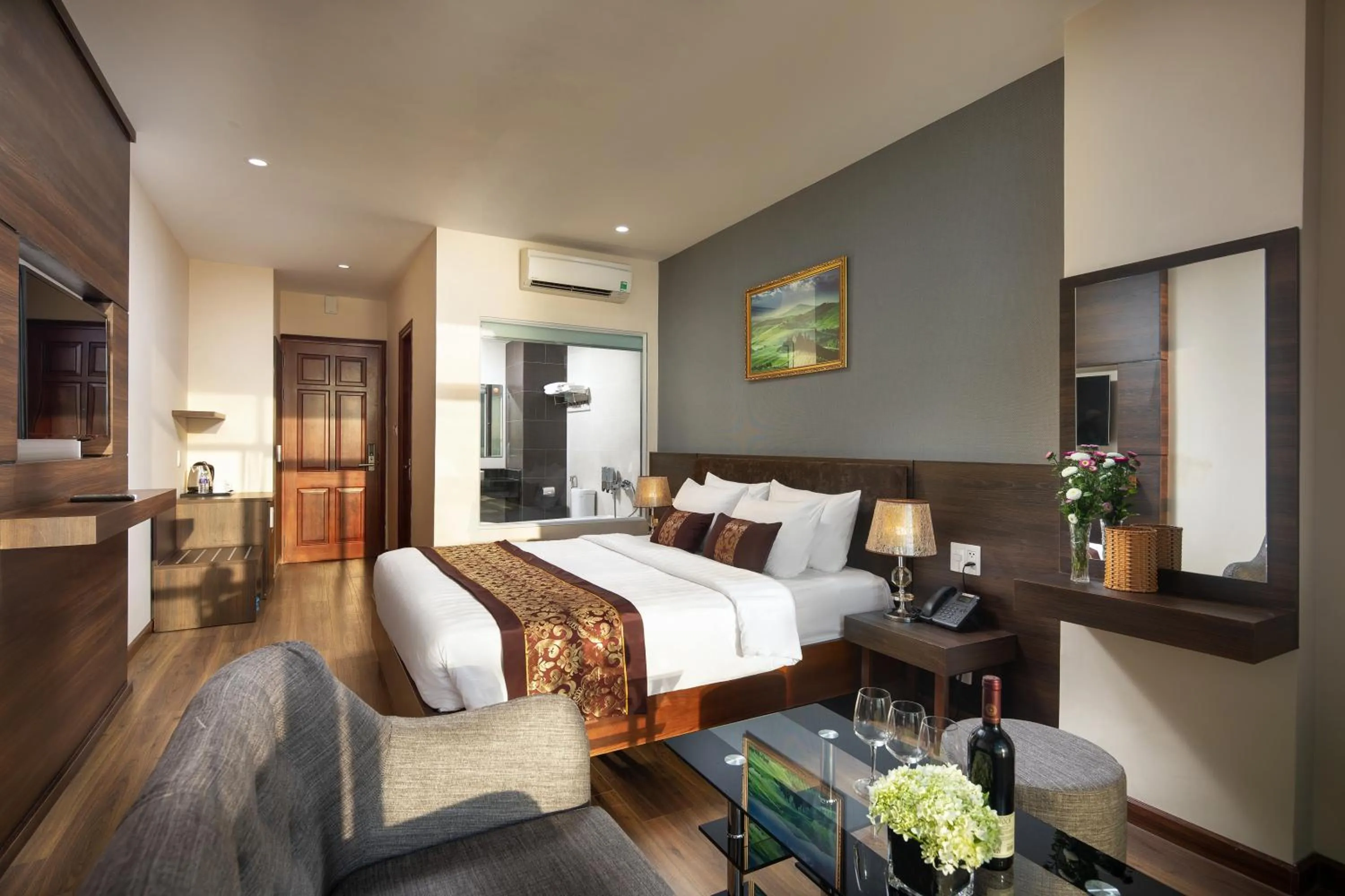 Photo of the whole room, Bed in Nolis Hotel