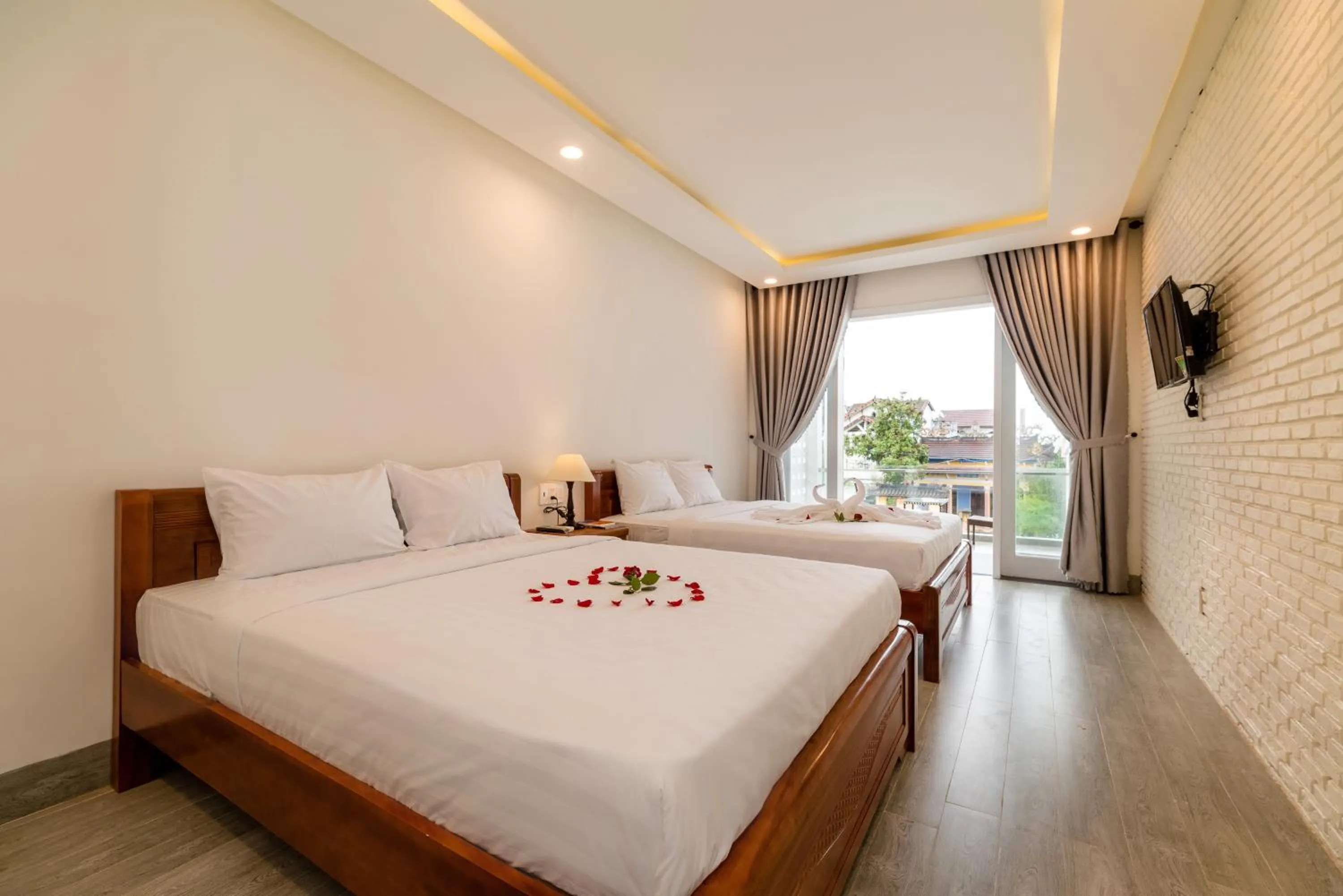 Bedroom, Bed in Chi Thanh Villa
