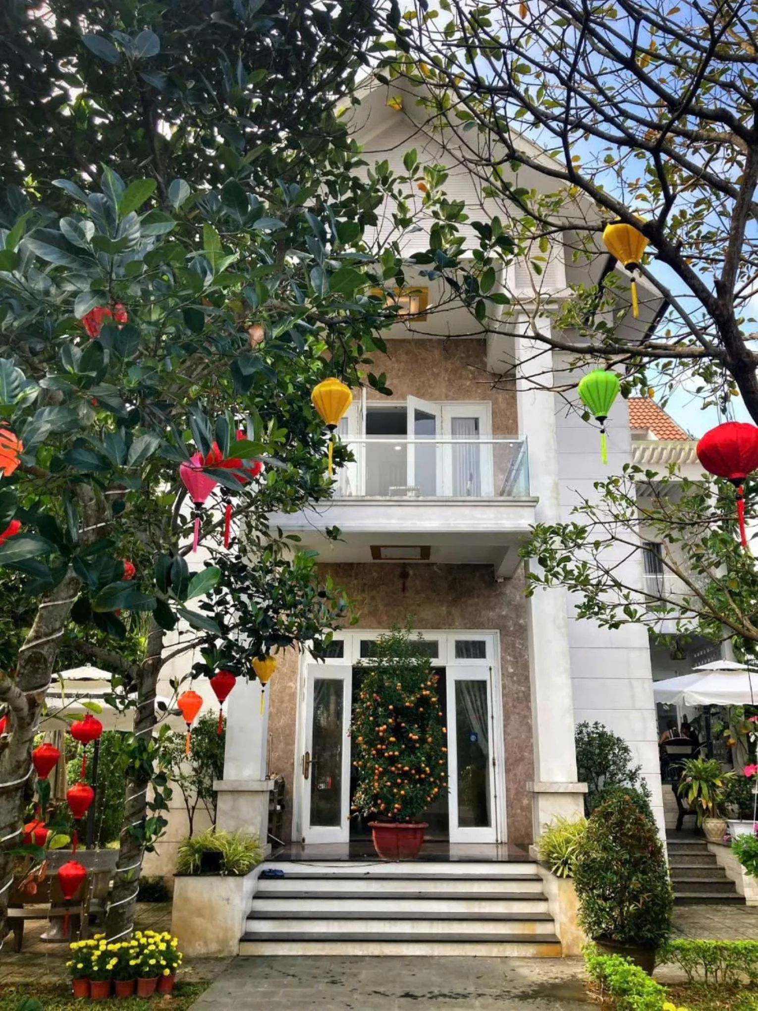 Spring in Chi Thanh Villa