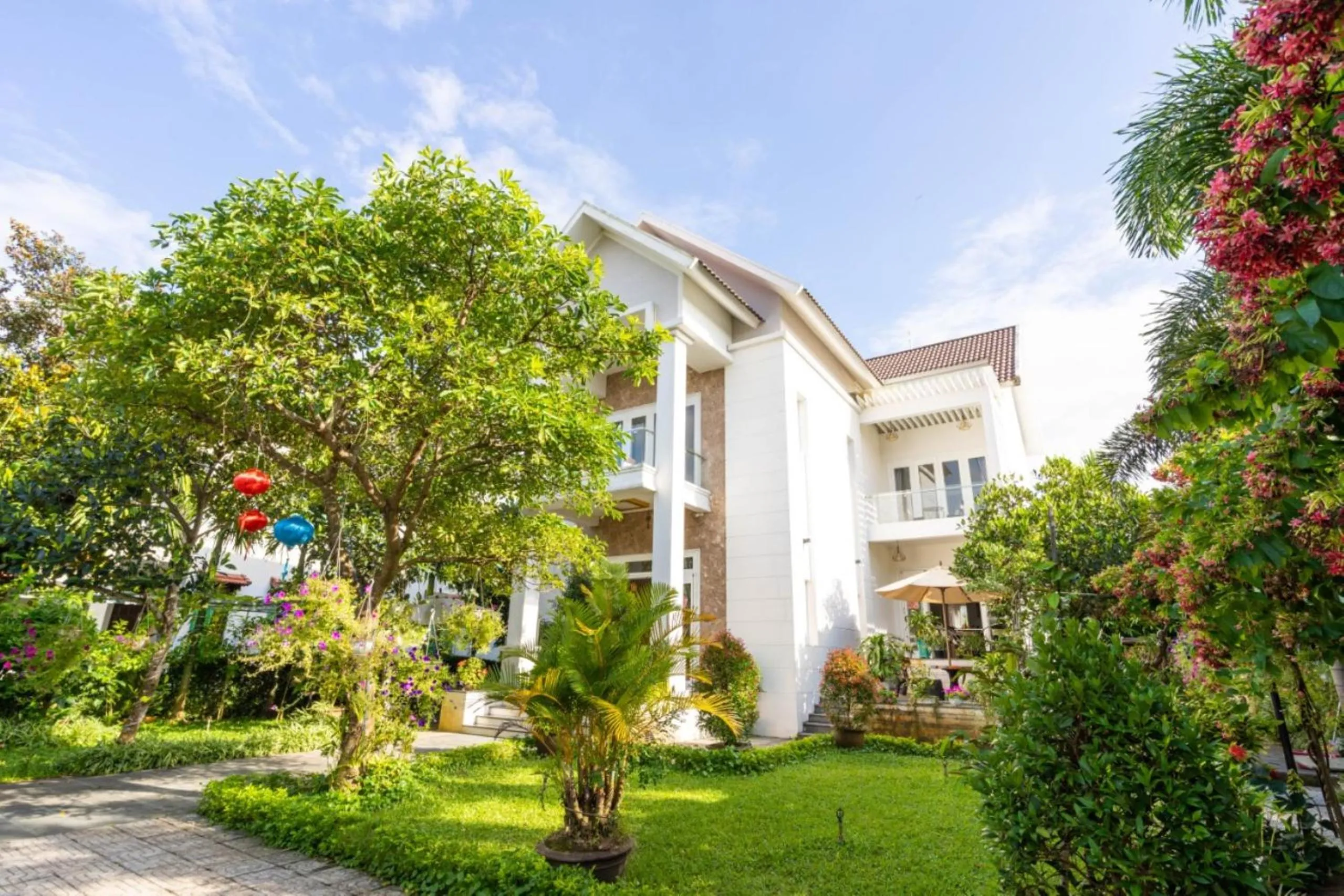 Property building in Chi Thanh Villa