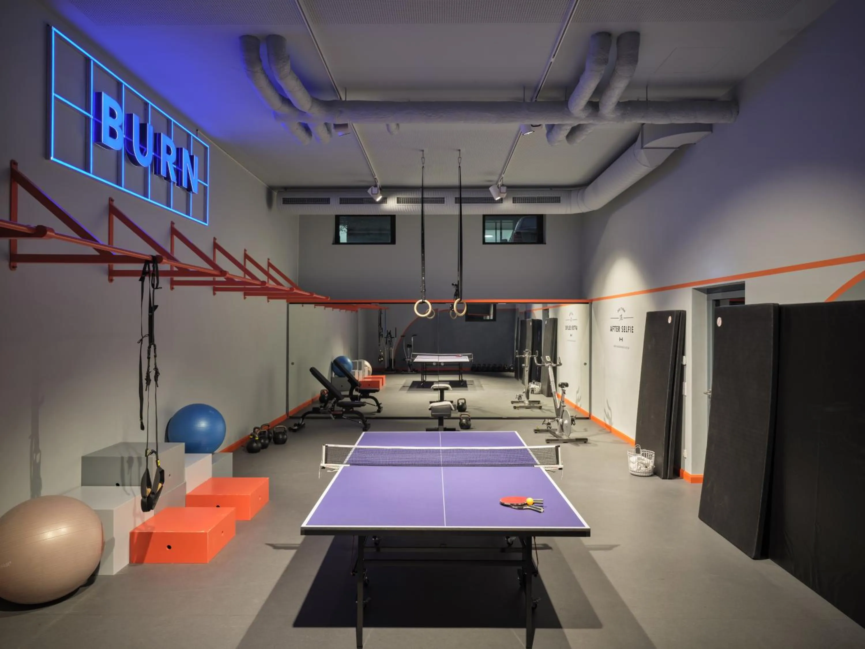 Billiard in lyf East Frankfurt