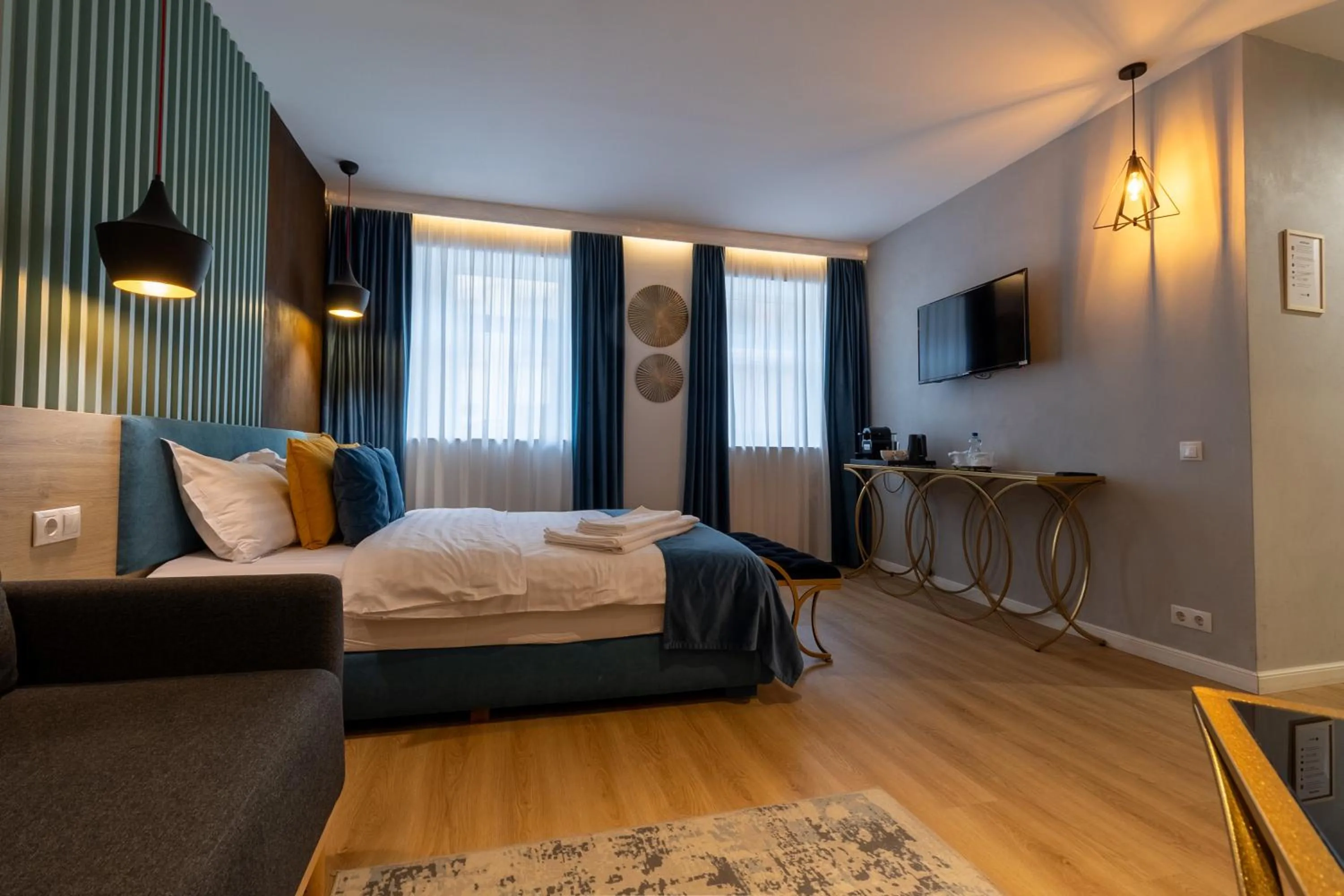 Photo of the whole room, Bed in Lumiere House Sibiu