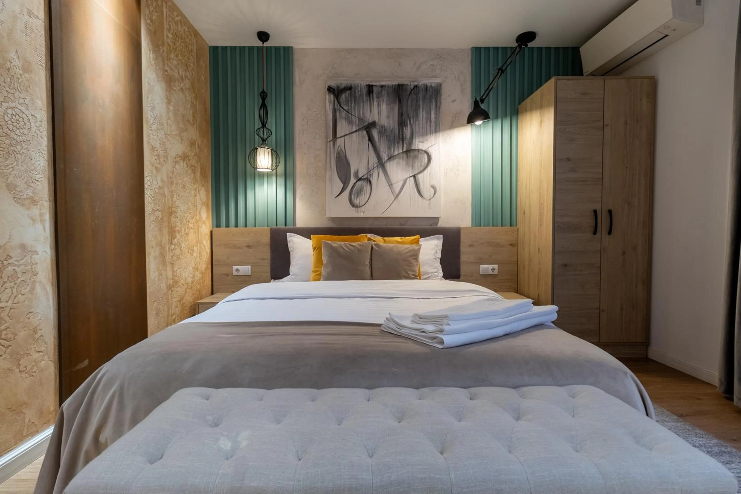 Bed in Lumiere House Sibiu