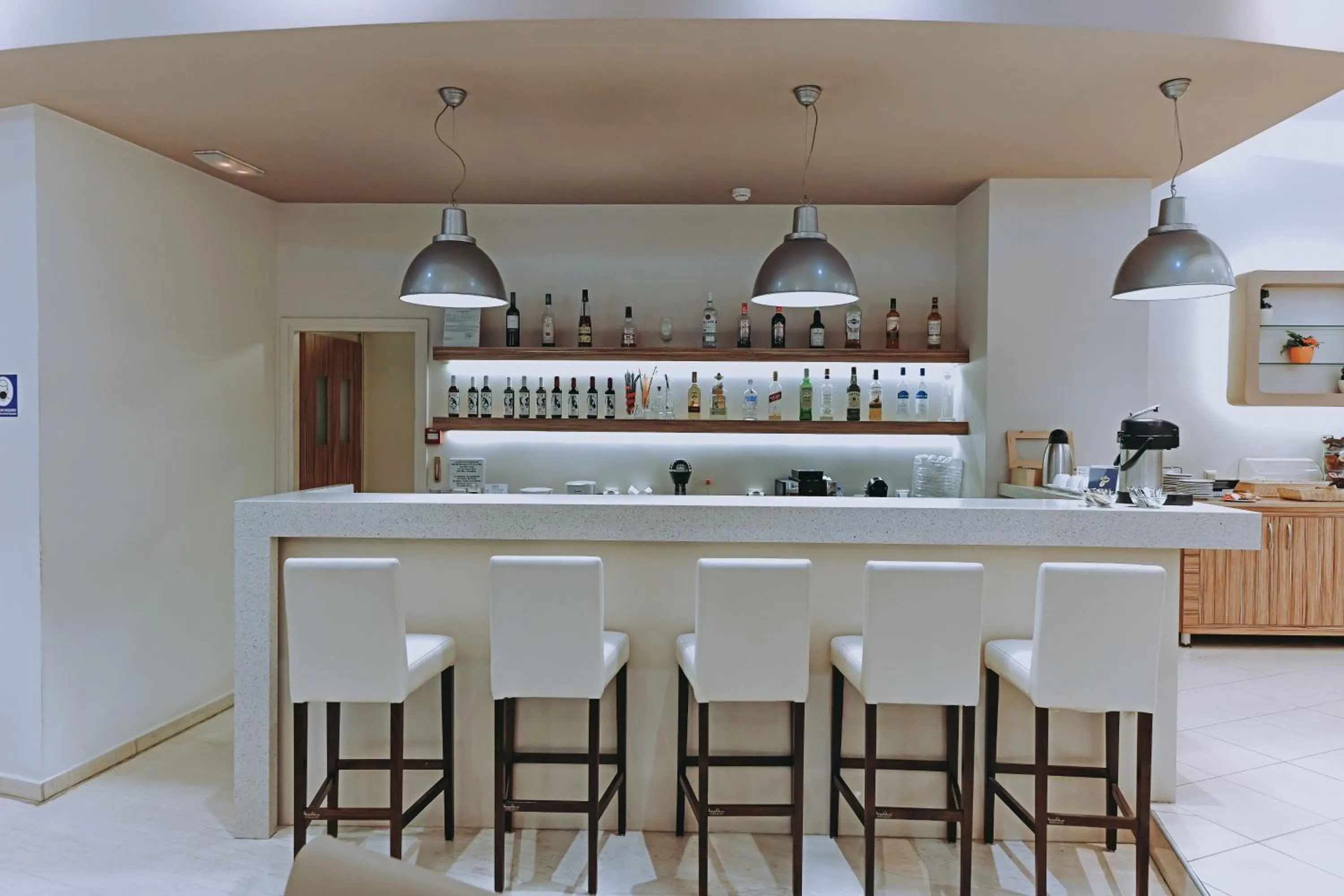Lounge or bar in Athinaiko Hotel