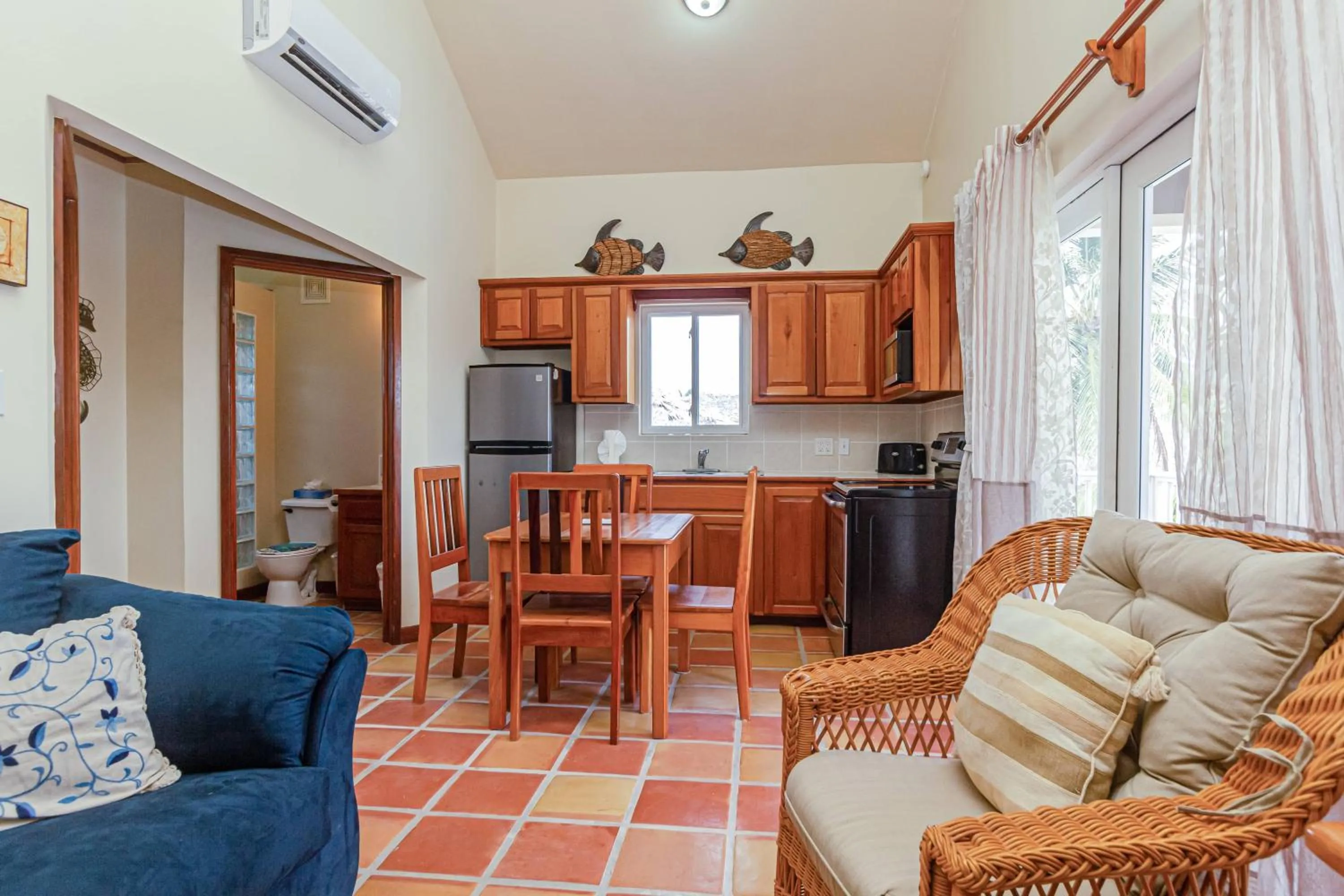 Property building in Sapphire Beach Resort