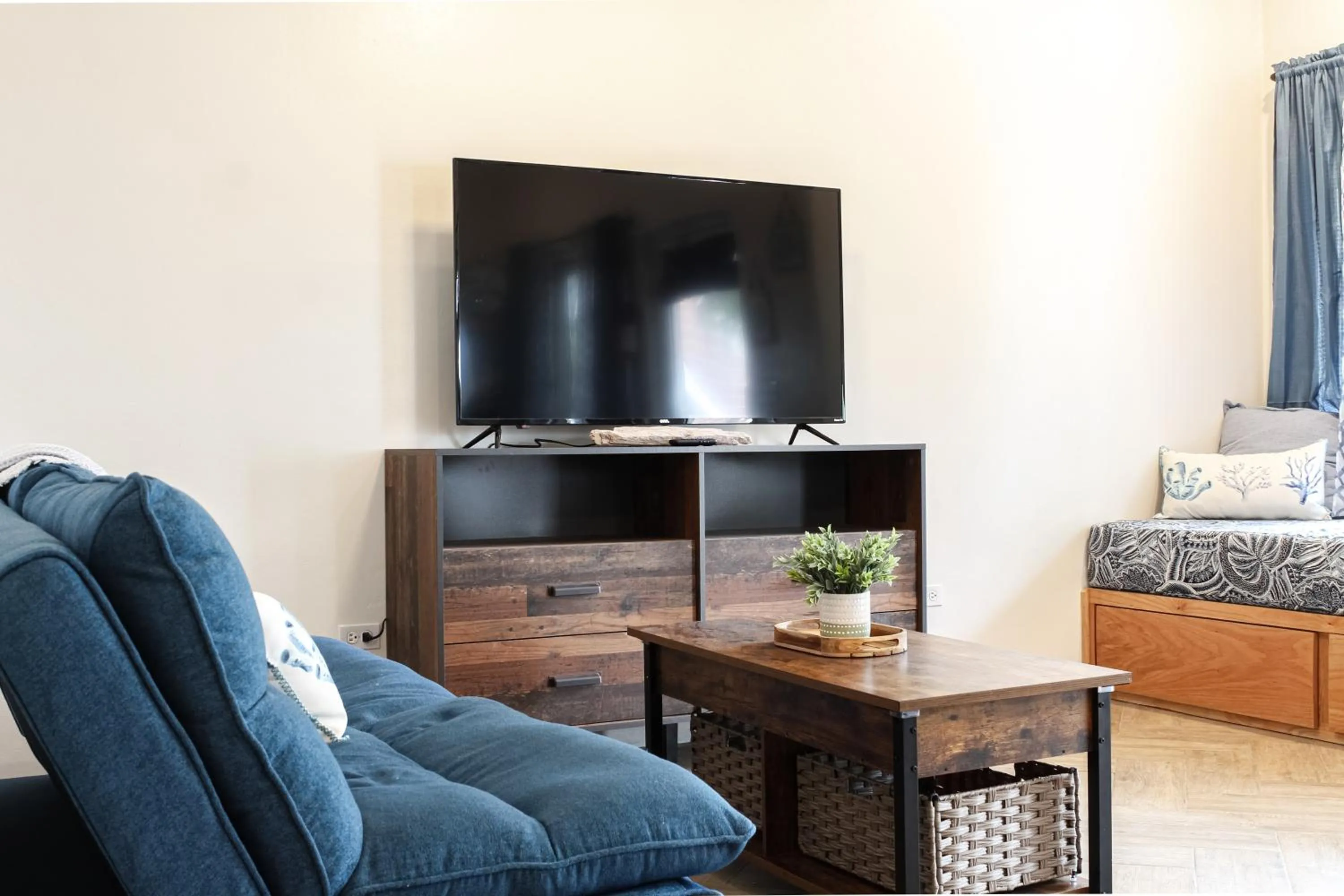 TV and multimedia in Sapphire Beach Resort