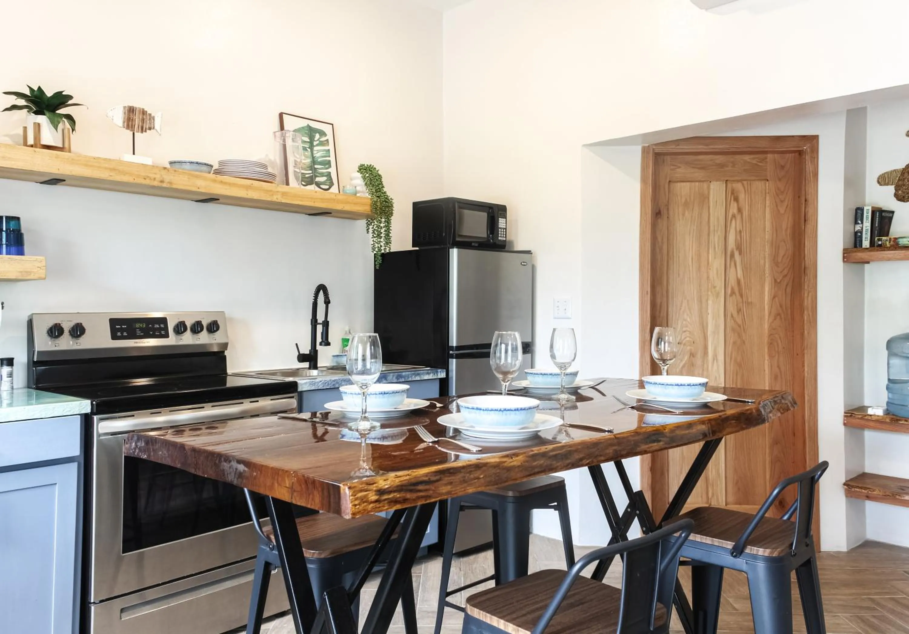 Kitchen or kitchenette in Sapphire Beach Resort