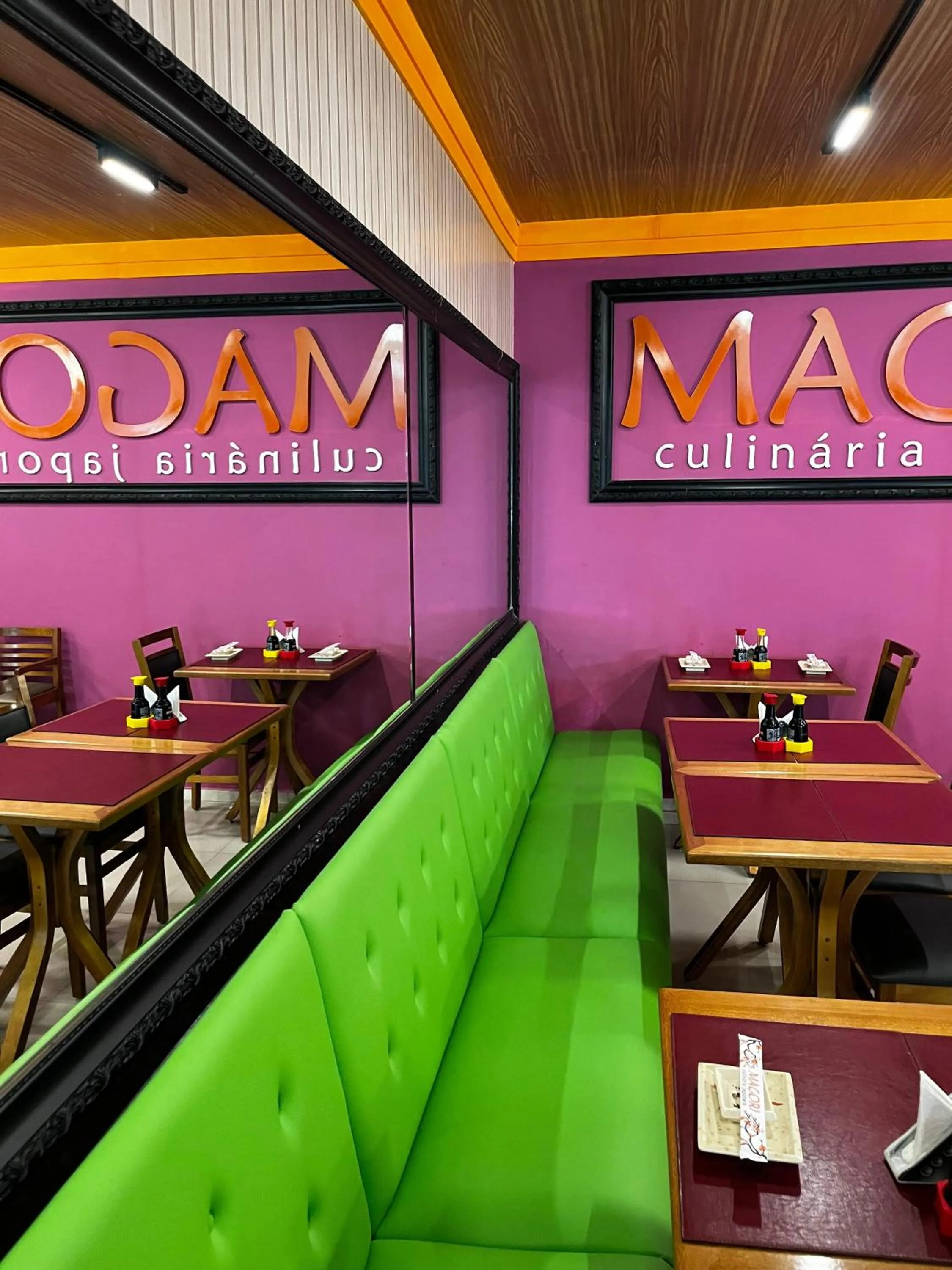 Restaurant/places to eat in Travel Inn Flats Jardins