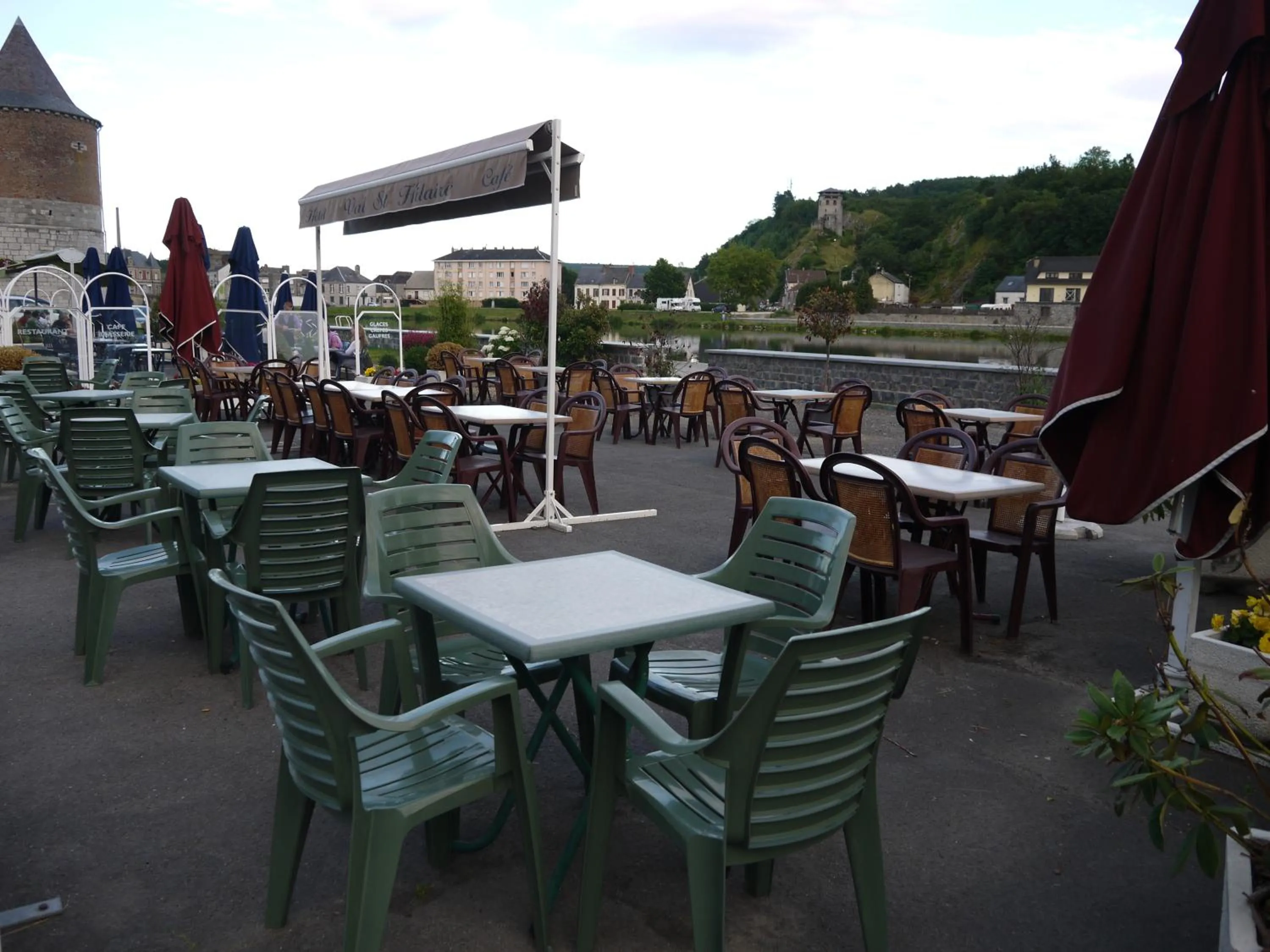 Balcony/Terrace in Hotel Val Saint Hilaire