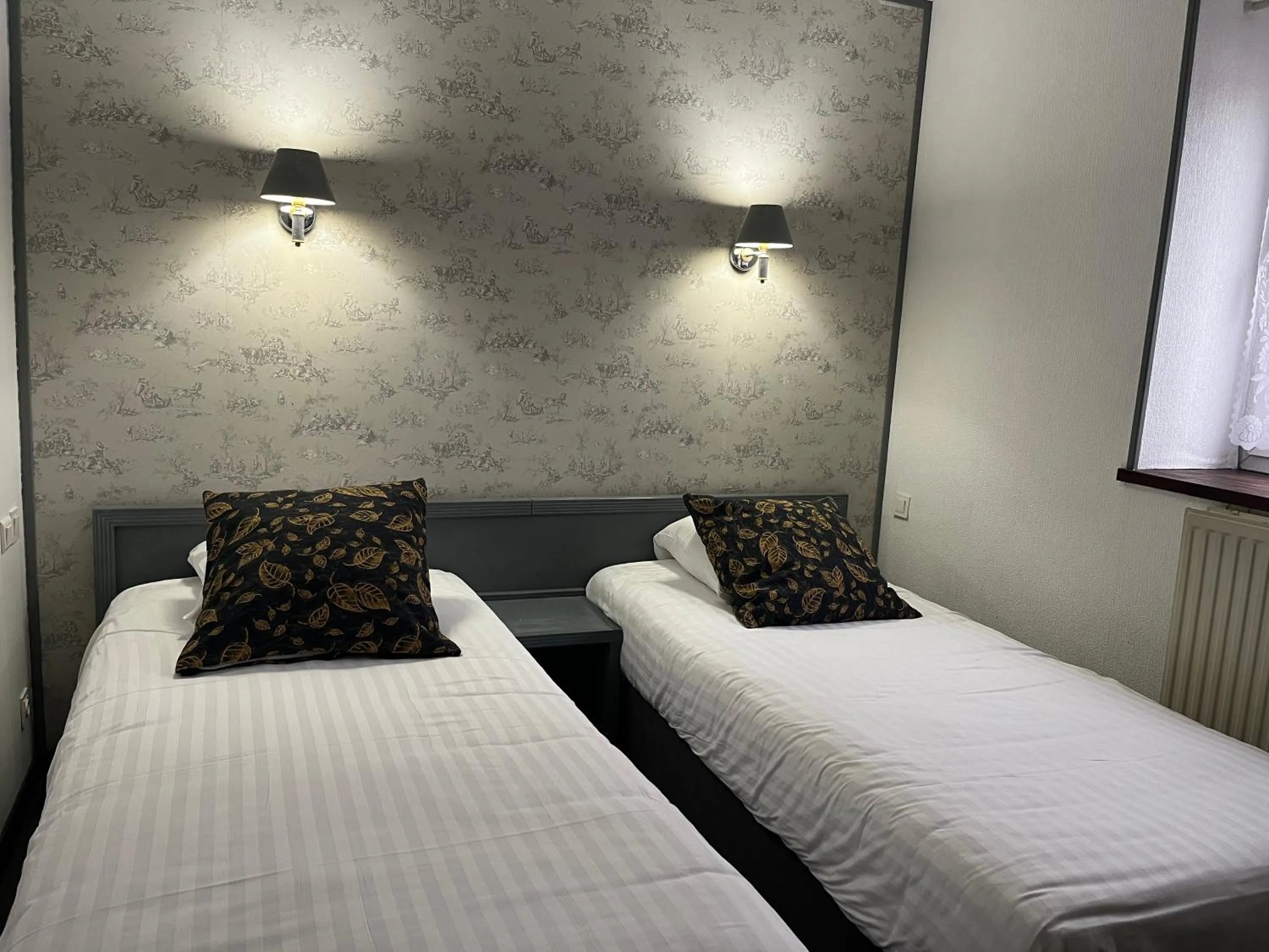 Bed in Hotel Val Saint Hilaire