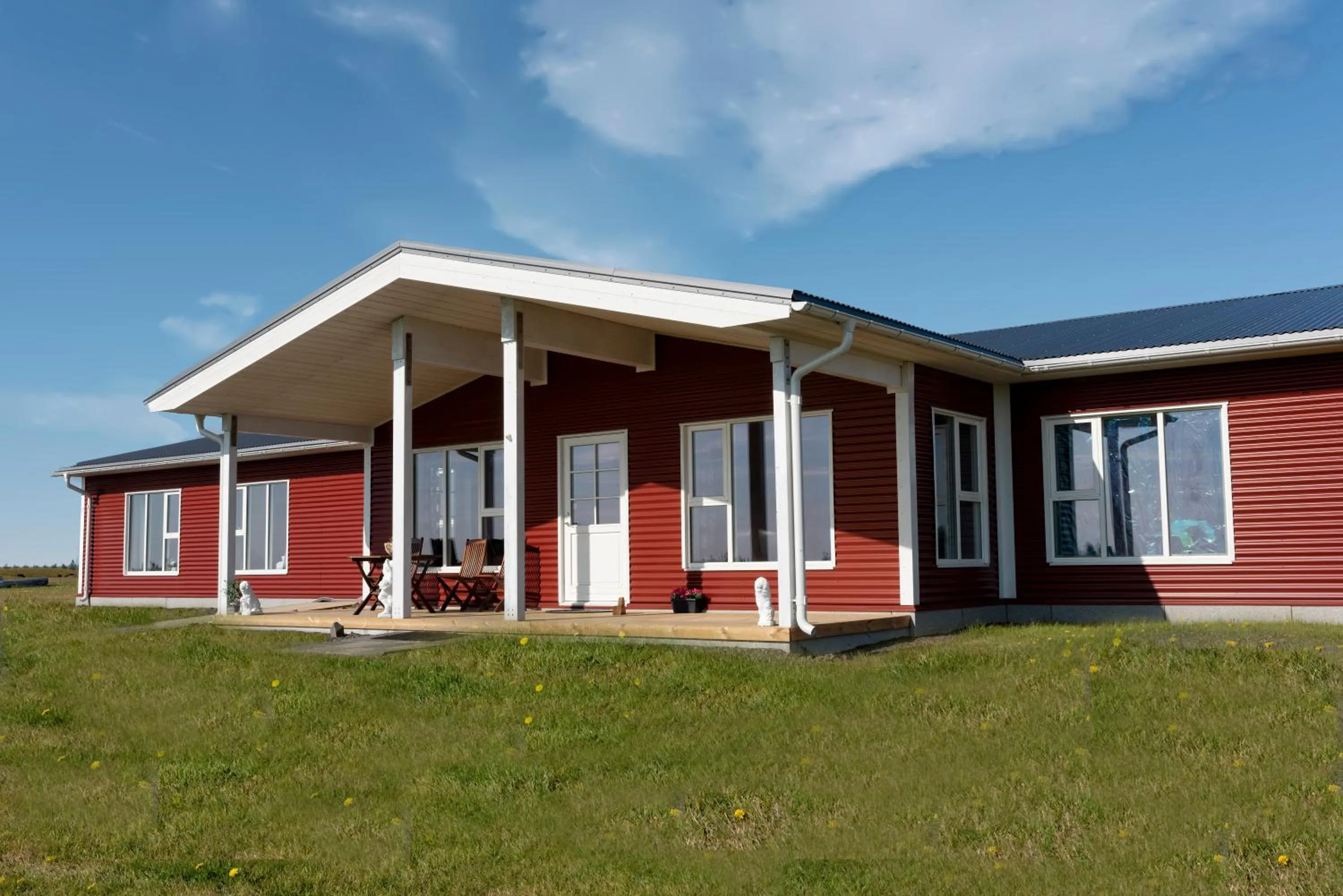 Property building in Loa's Nest