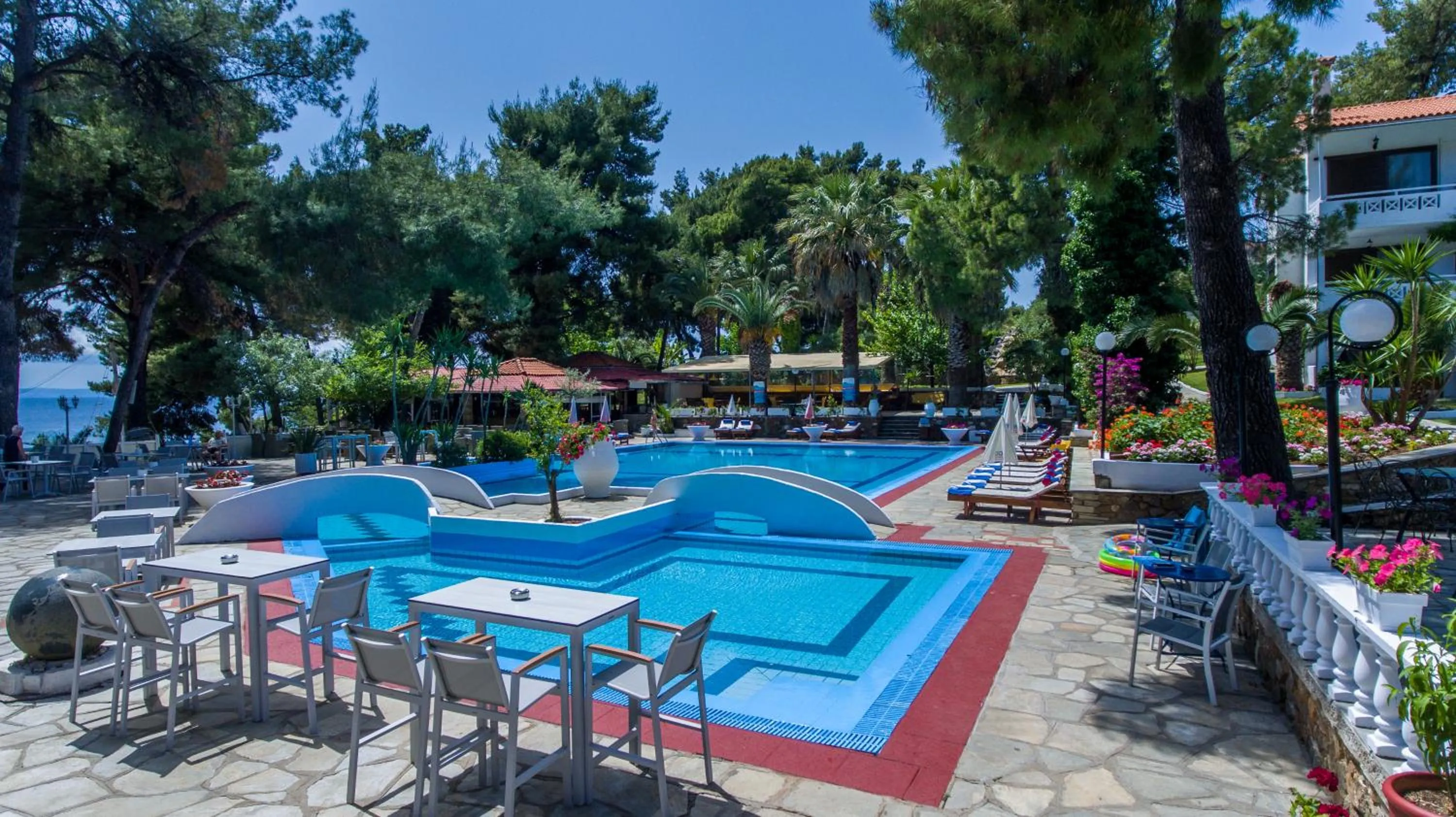 Swimming pool in Porfi Beach Hotel