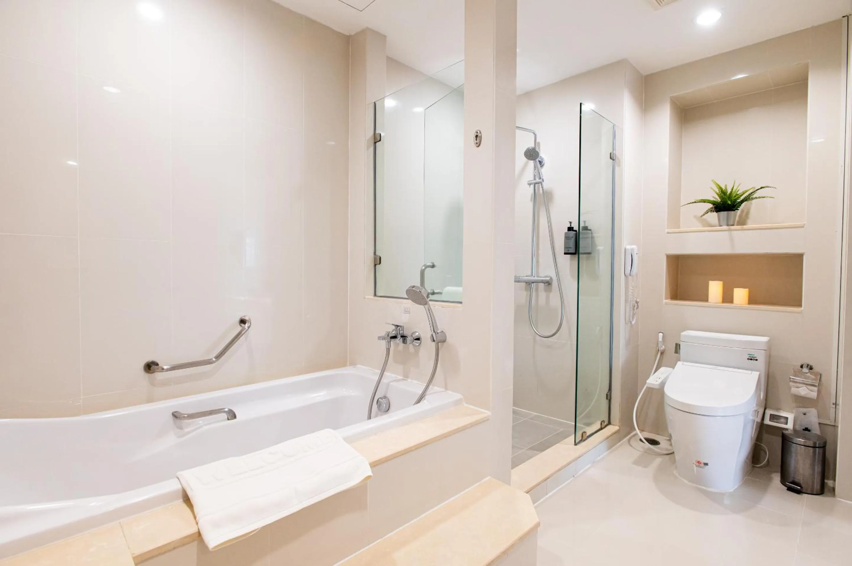 Shower in Centre Point Plus Hotel Silom - Newly Renovated
