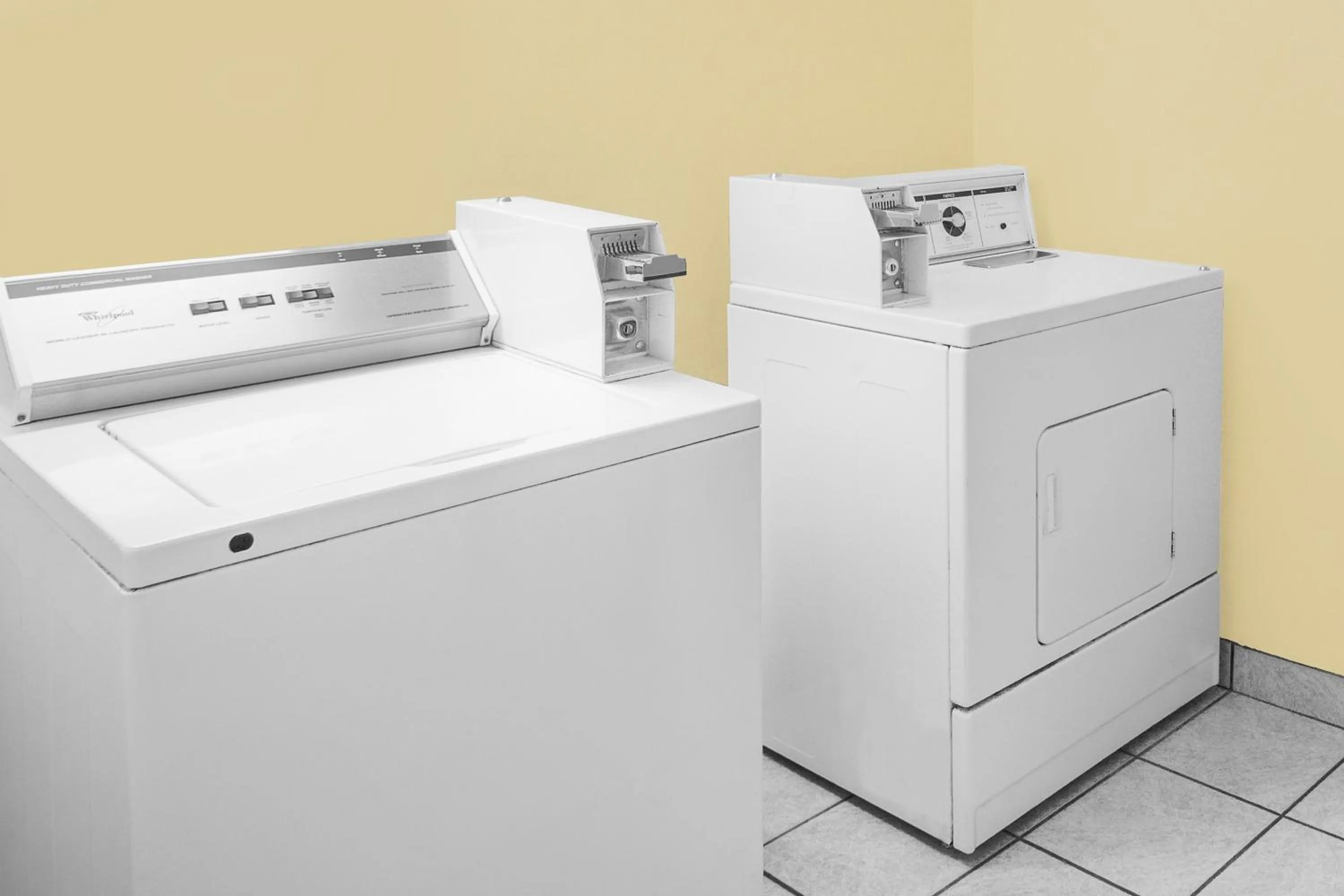 Super 8 by Wyndham Bulls Gap Greeneville Area