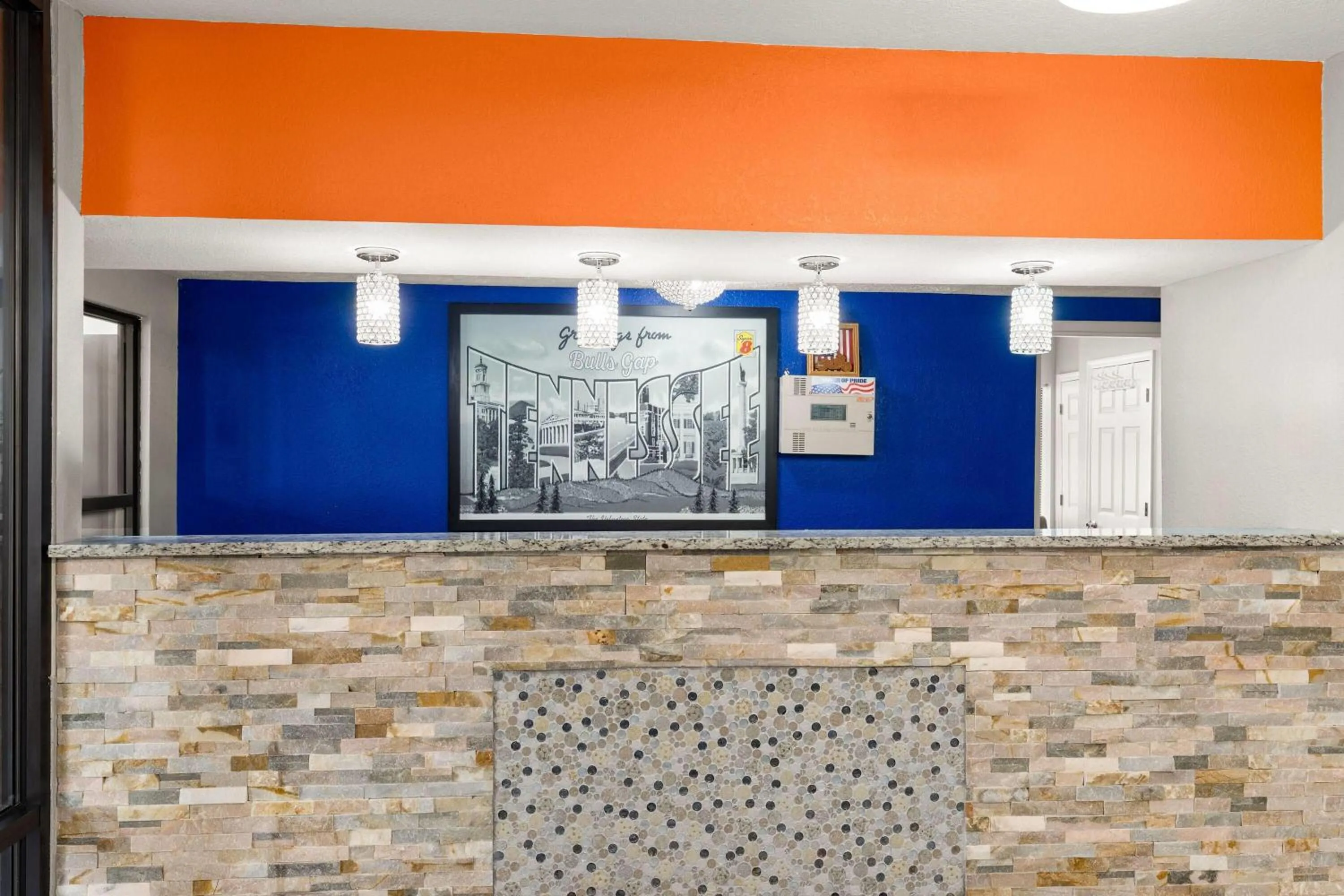 Lobby or reception in Super 8 by Wyndham Bulls Gap Greeneville Area