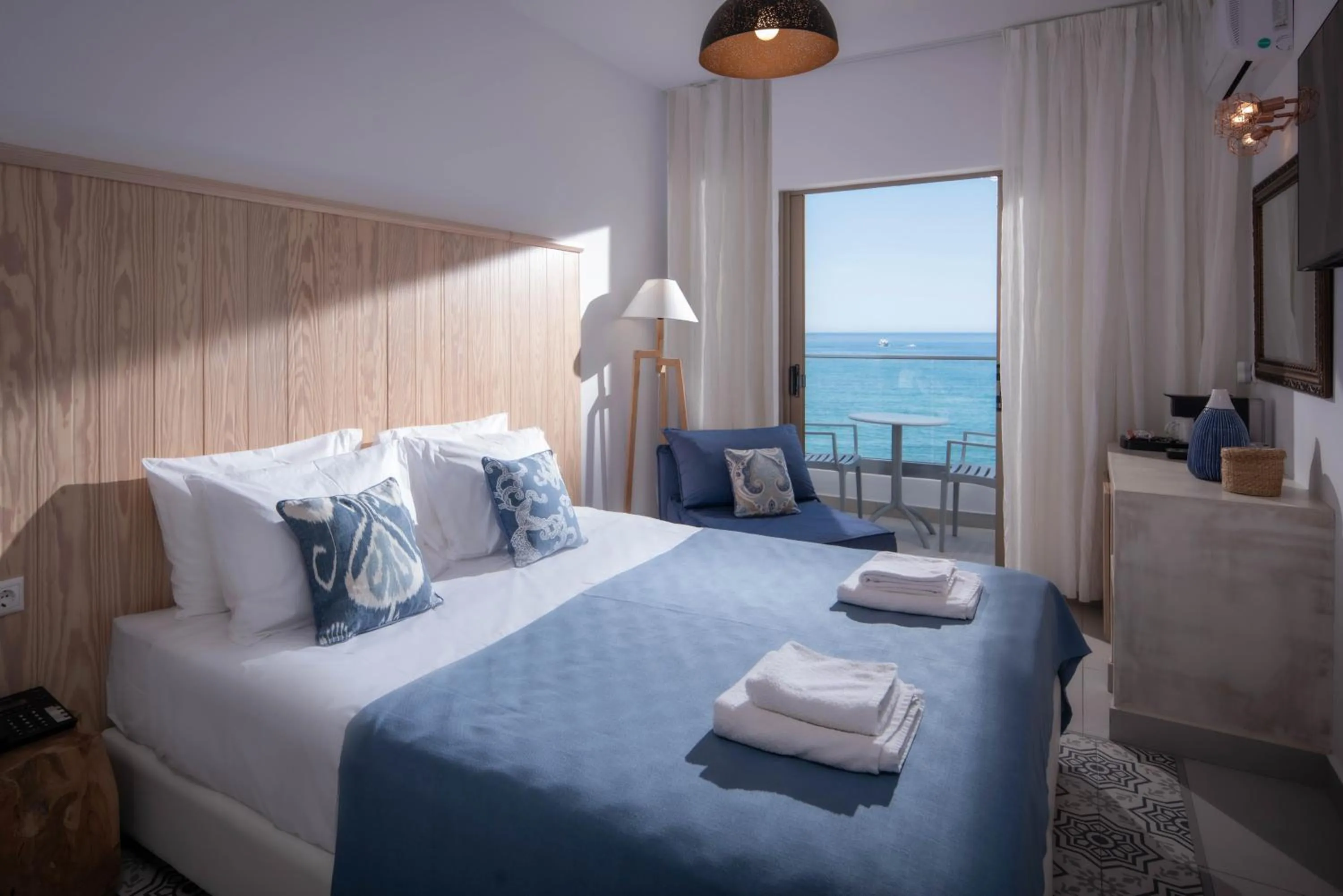 Sea view, Bed in Serenity Spritz Boutique Hotel - Adults Only