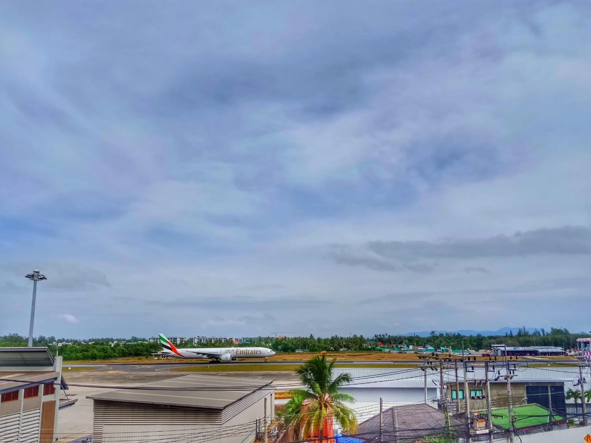 Neighbourhood in Louis' Runway View Hotel - SHA Extra Plus