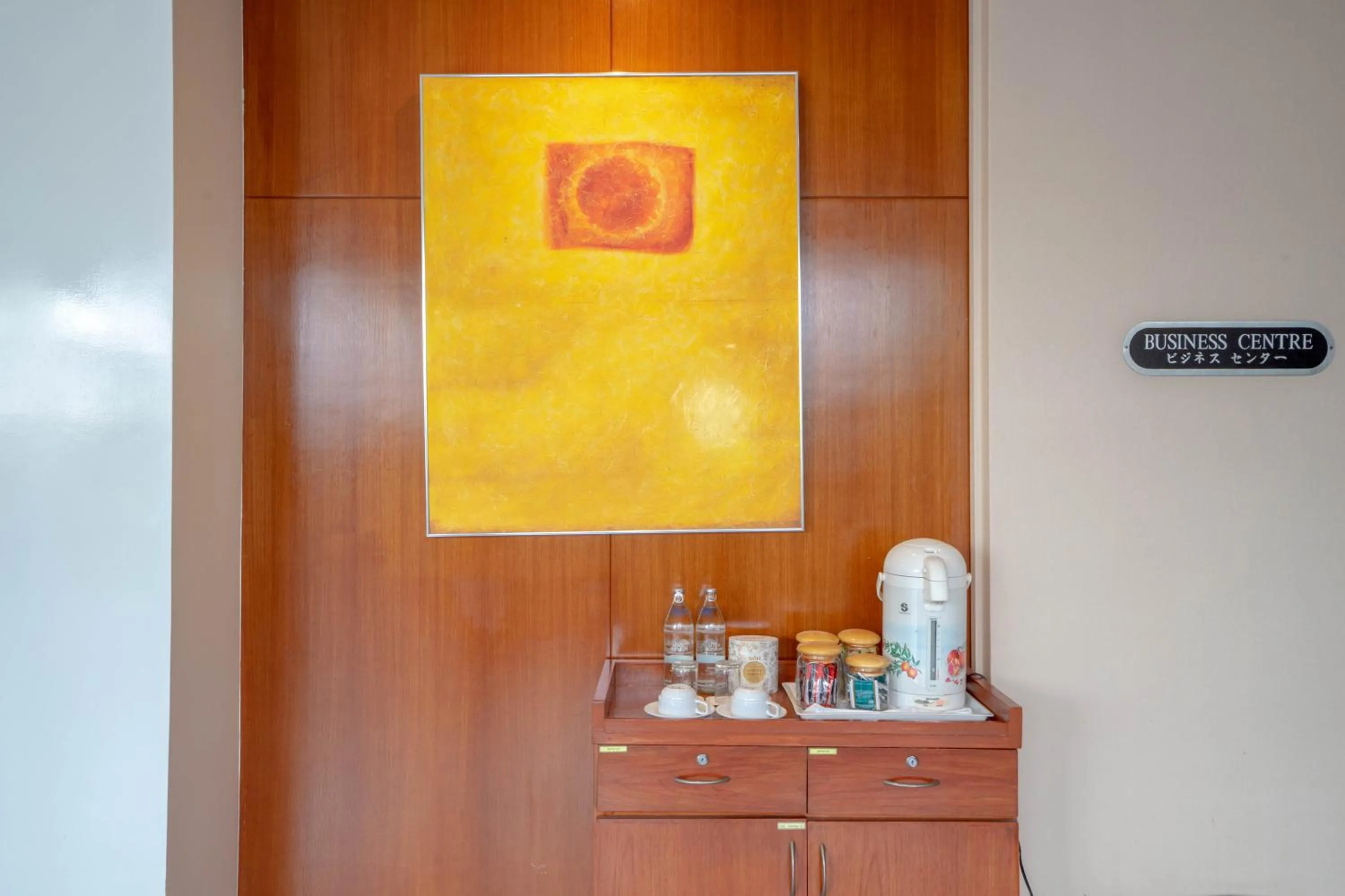 Coffee/tea facilities in AT EASE saladaeng by AETAS