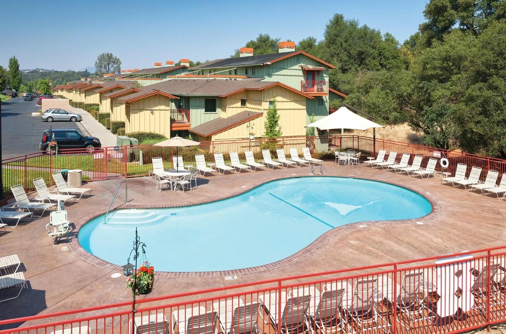 Swimming pool in WorldMark Angels Camp