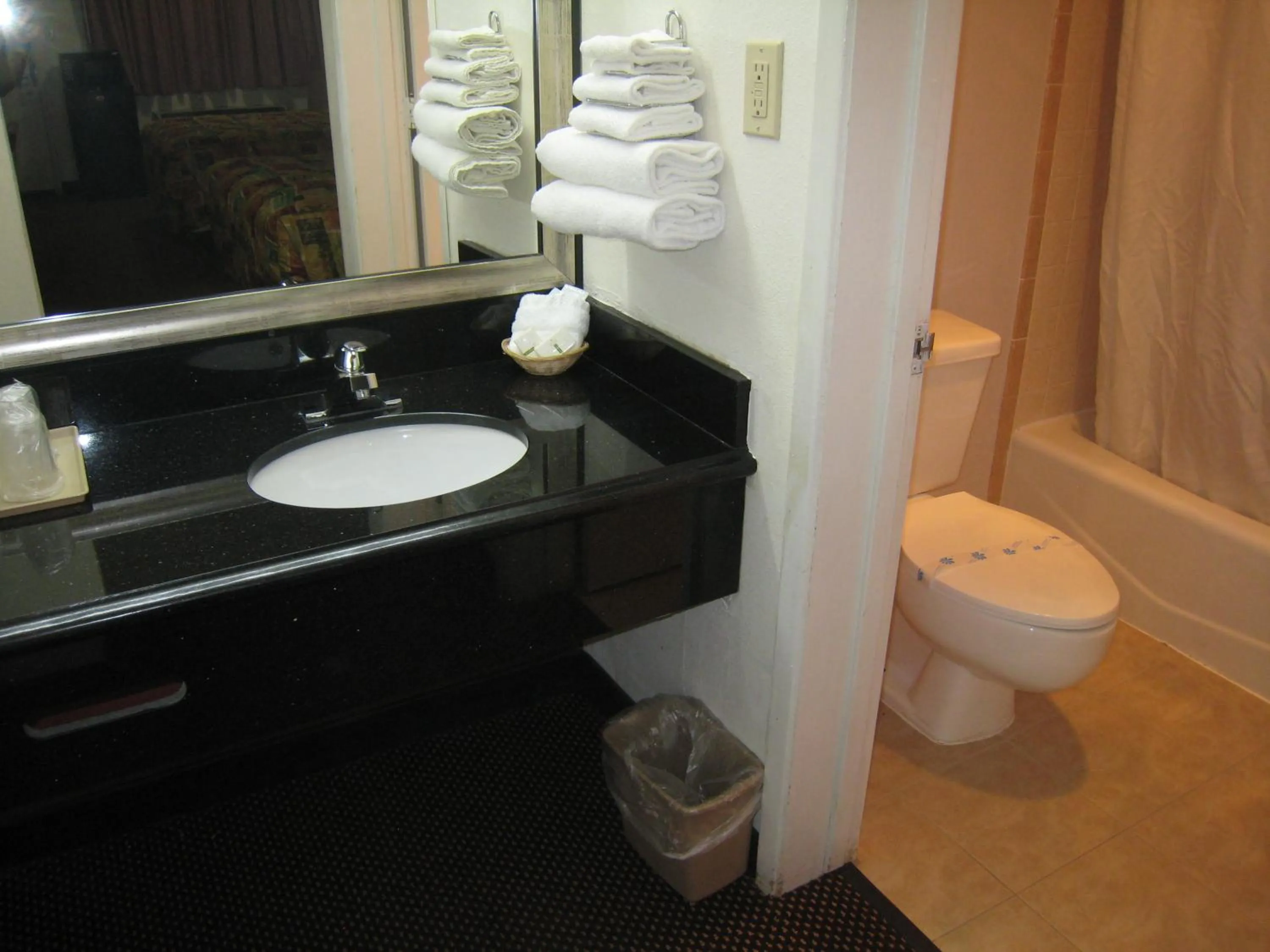 Bathroom in Motel 8 Maricopa