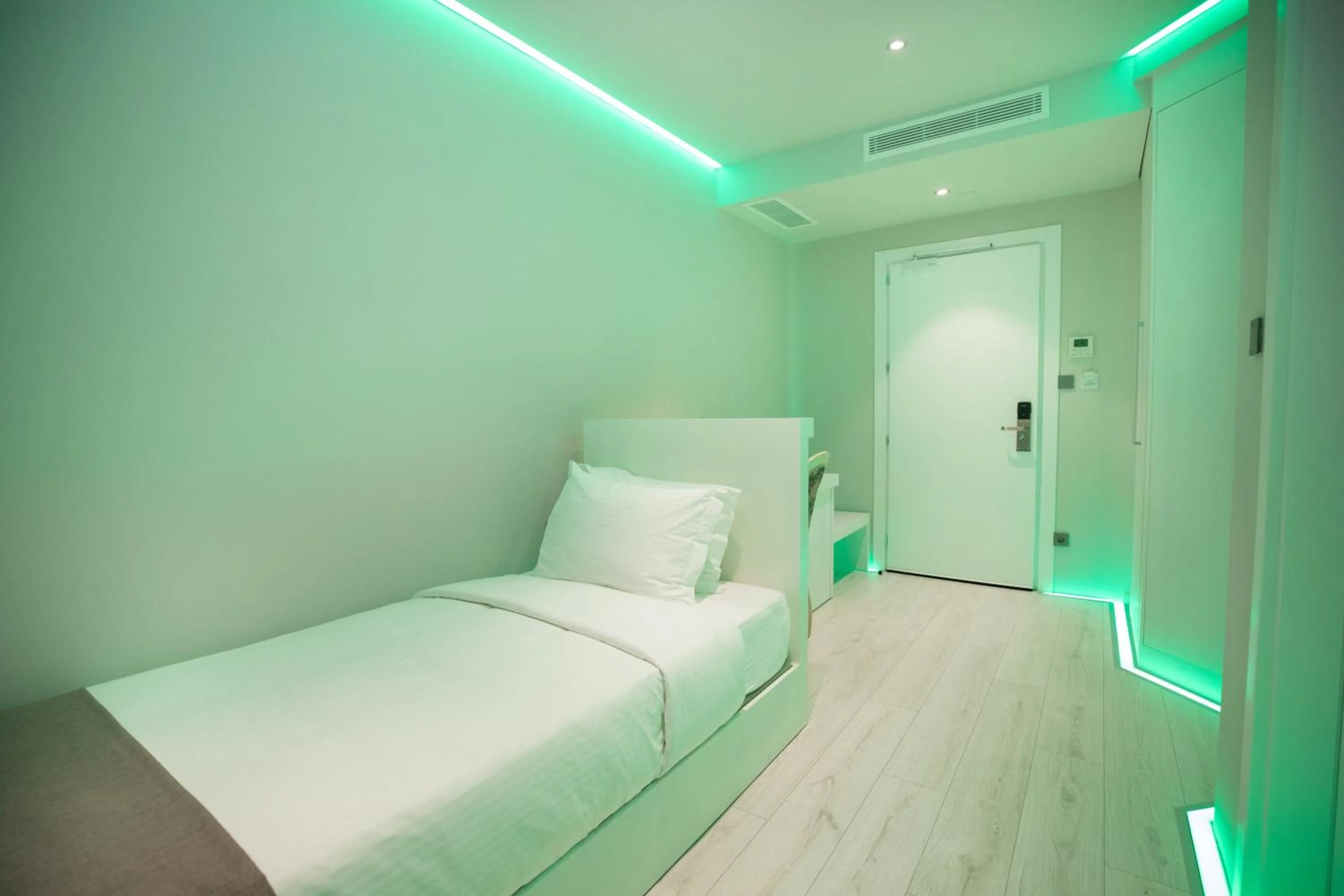 Photo of the whole room, Bed in Metro Hotel Tirana