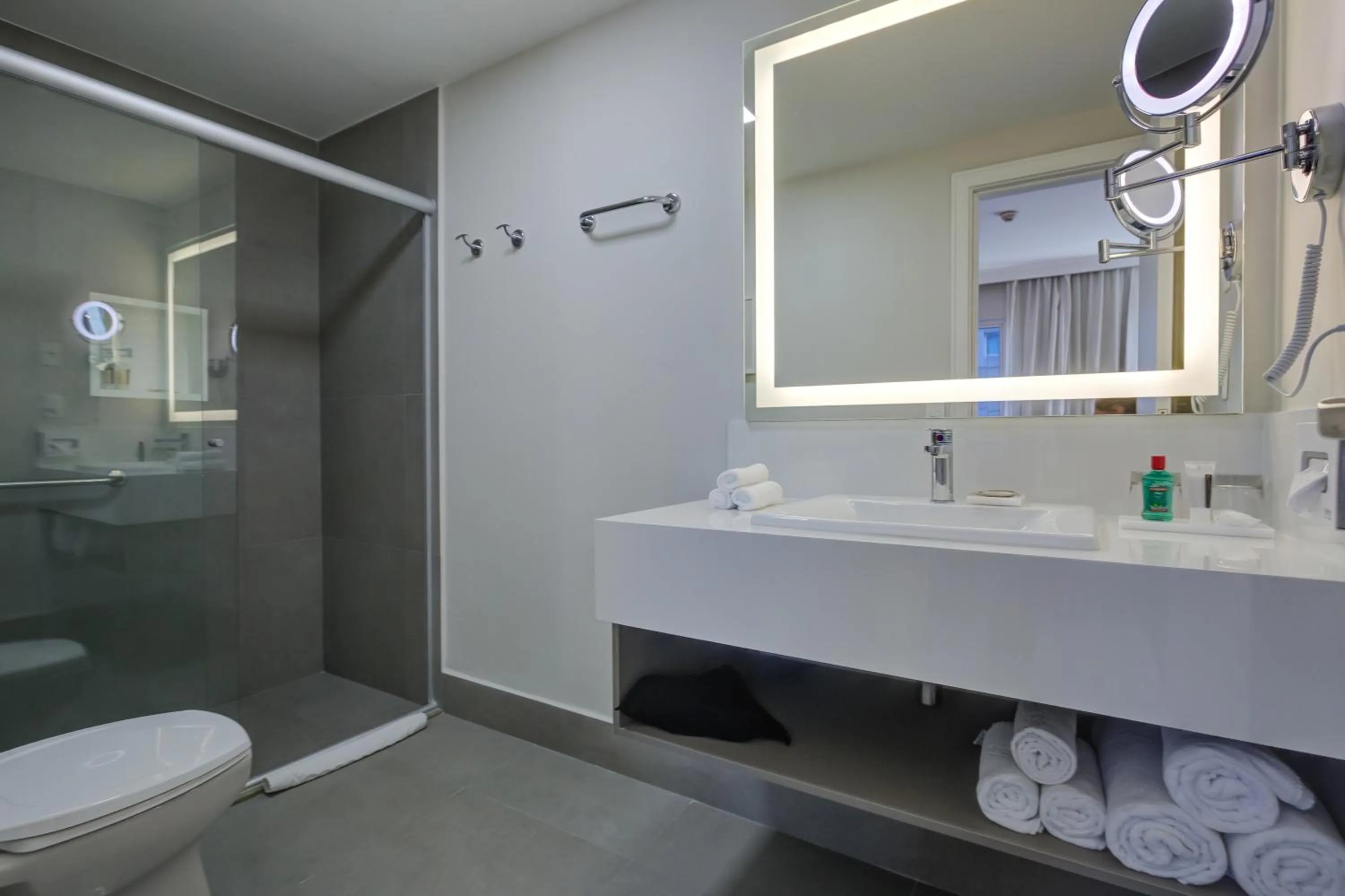 Bathroom in Park Inn by Radisson Berrini