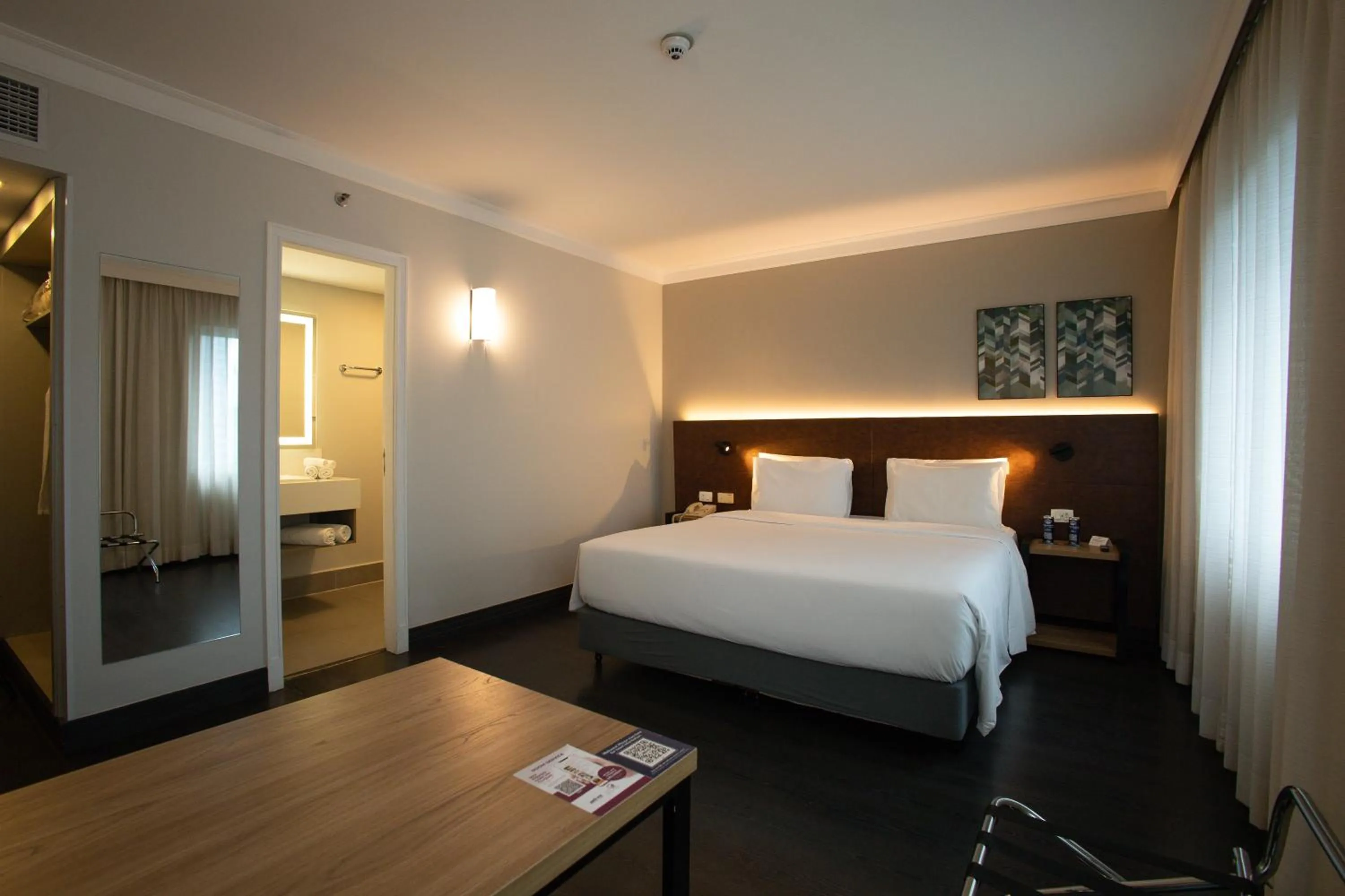 Bed in Park Inn by Radisson Berrini