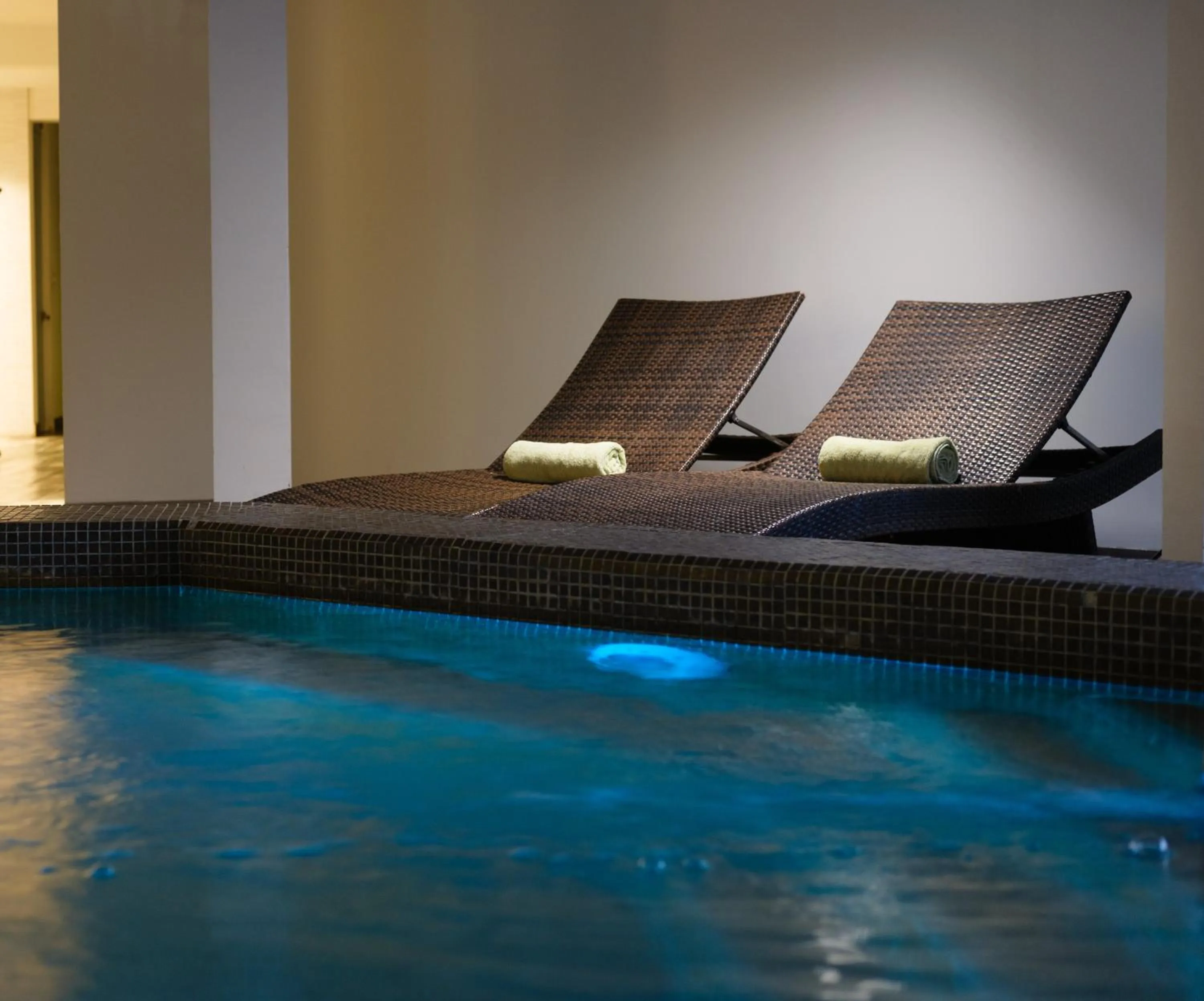 Swimming pool in Terrado Suites Iquique