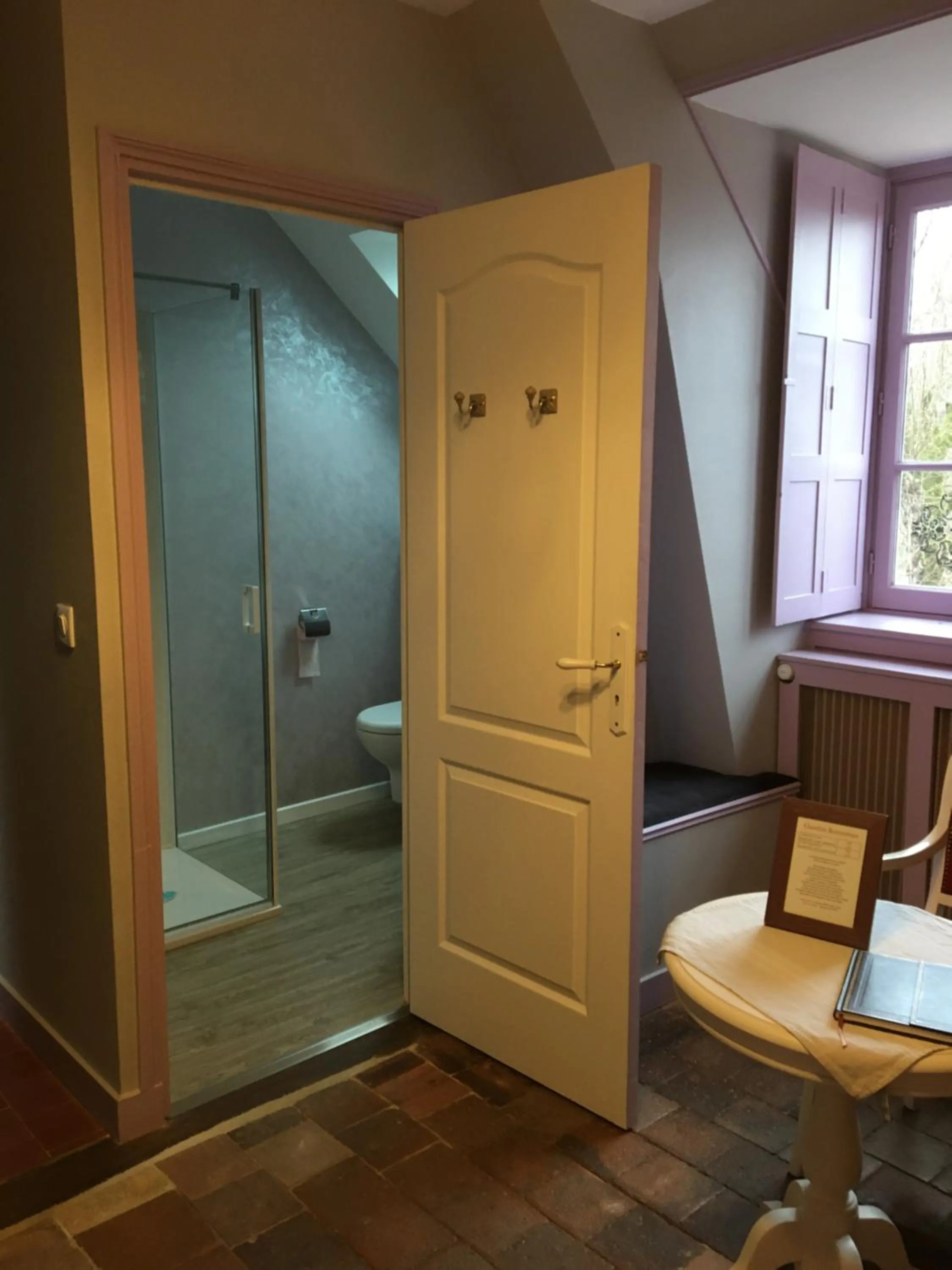 Shower in Le Clos Mony