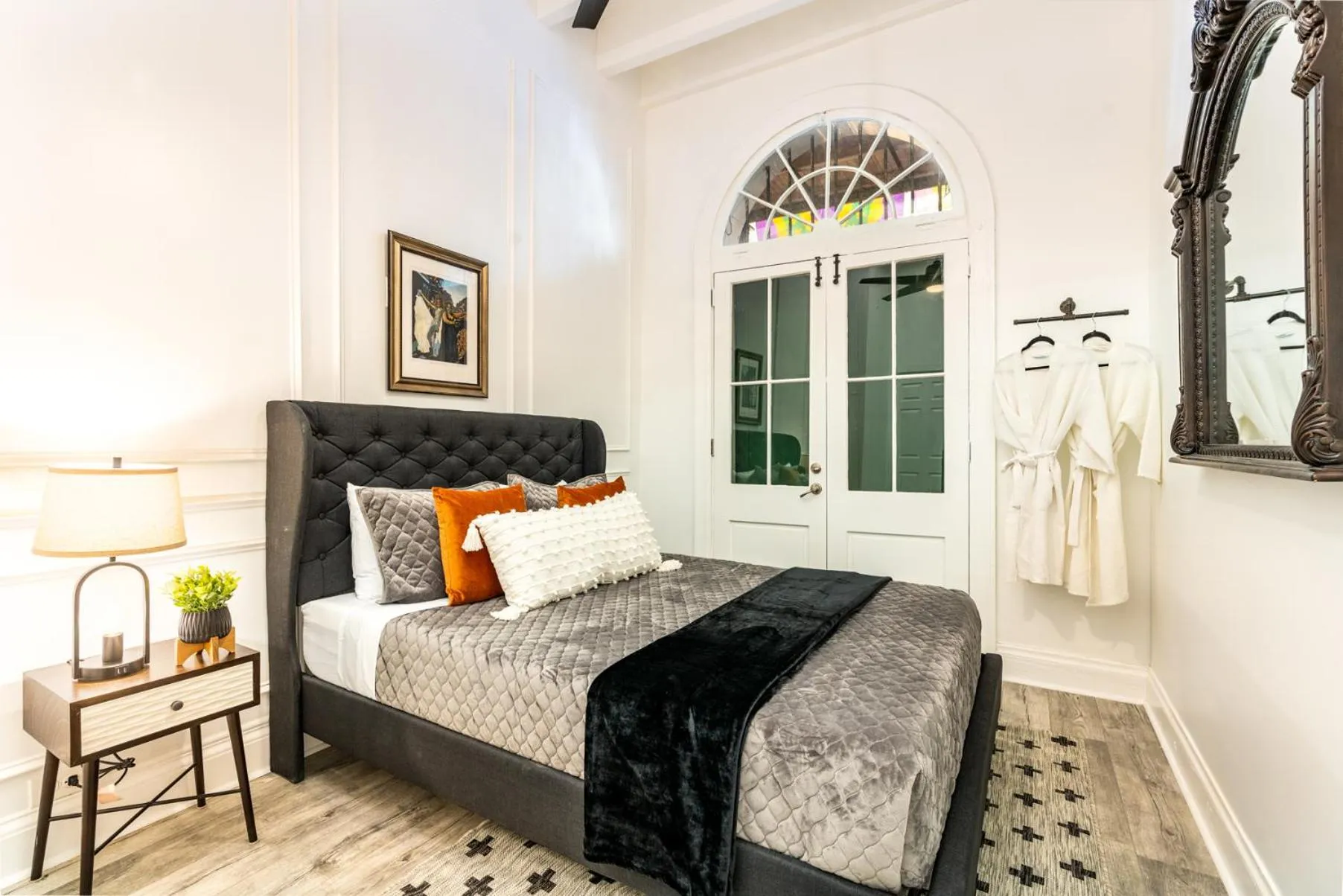Bed in Saint Philip Residence