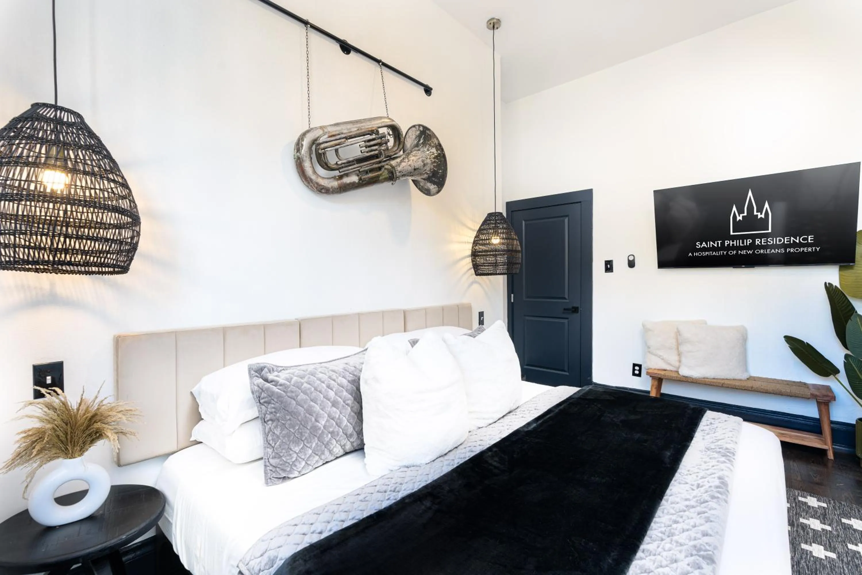 Bed in Saint Philip Residence