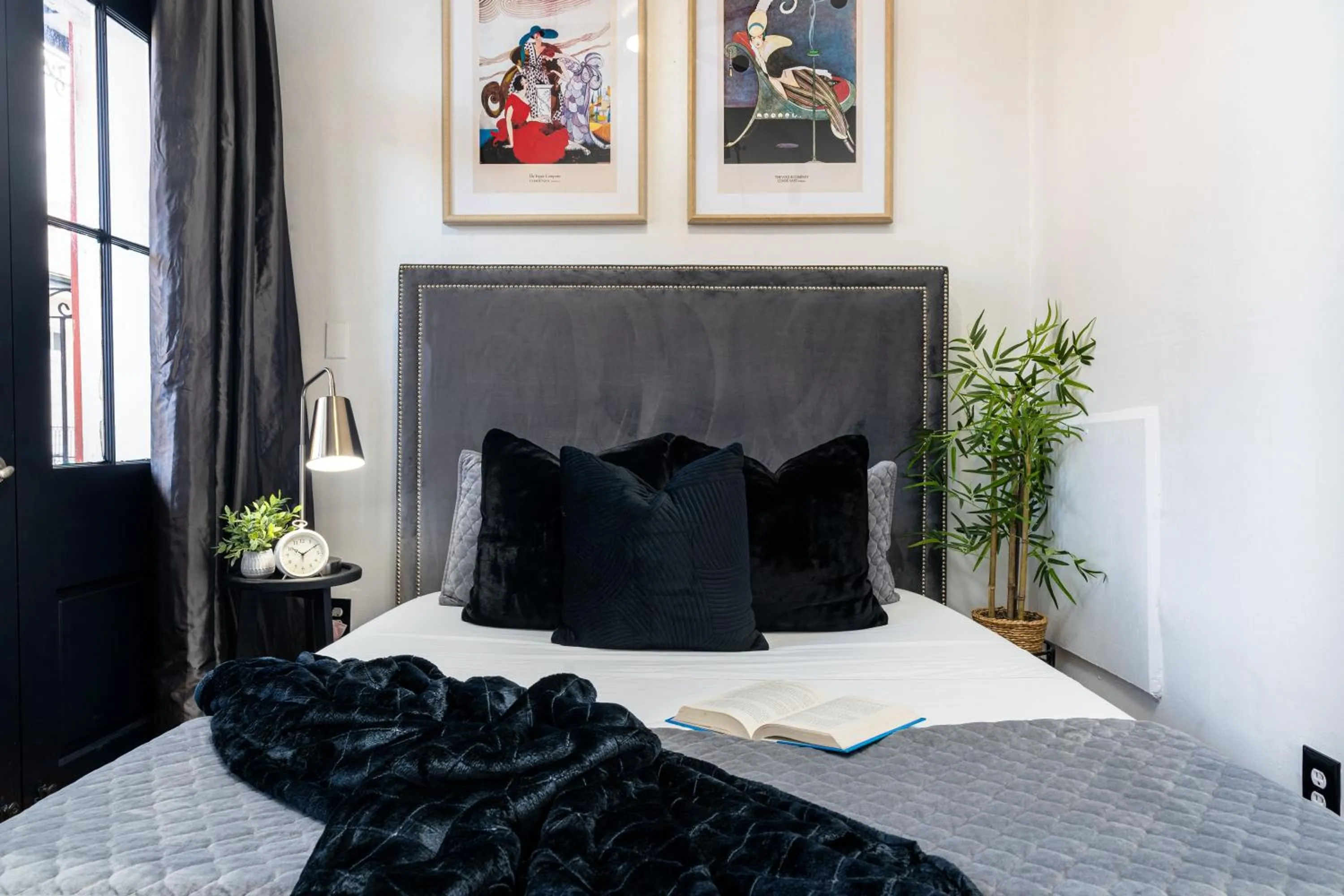 Bed in Saint Philip Residence