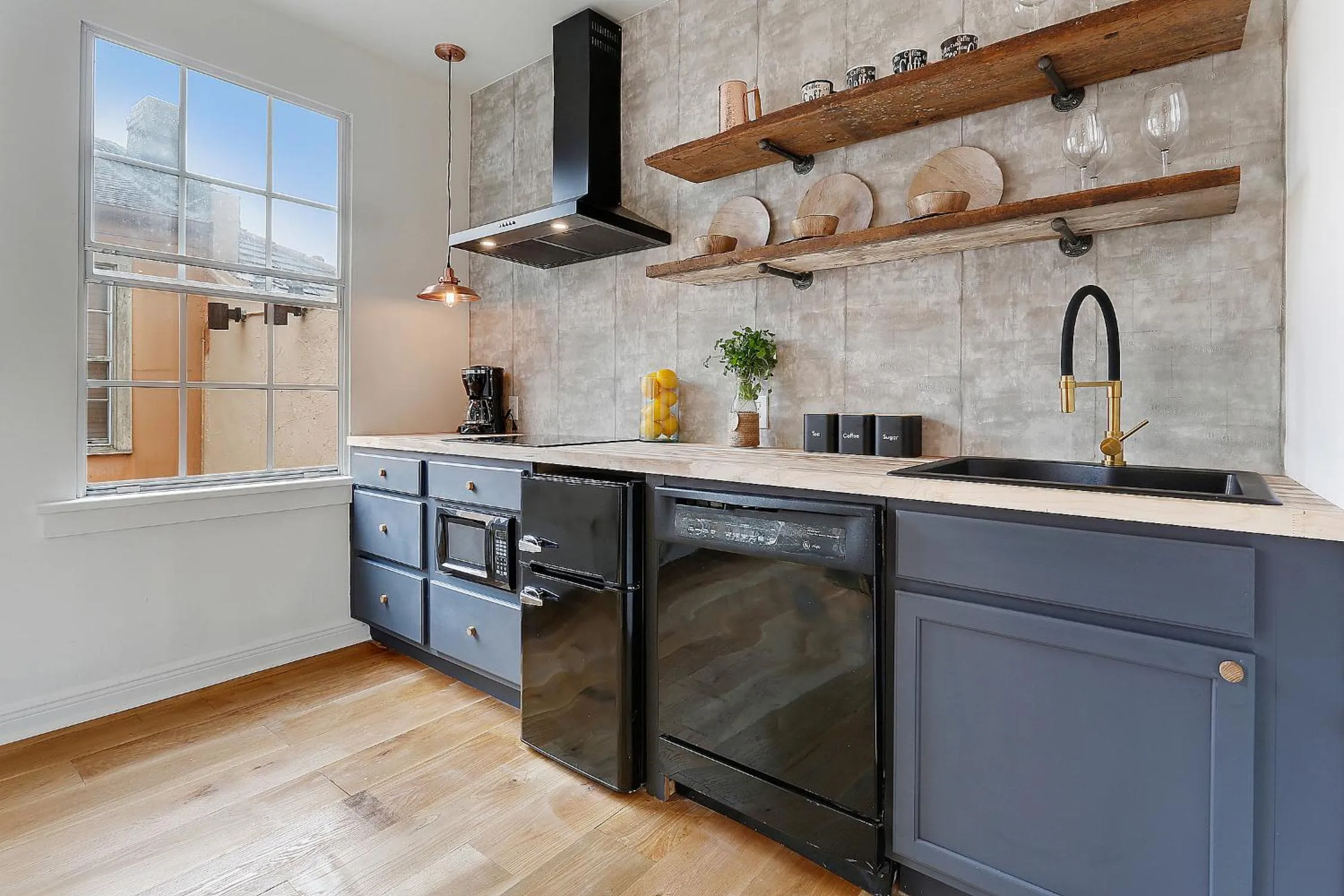 Kitchen or kitchenette in Saint Philip Residence