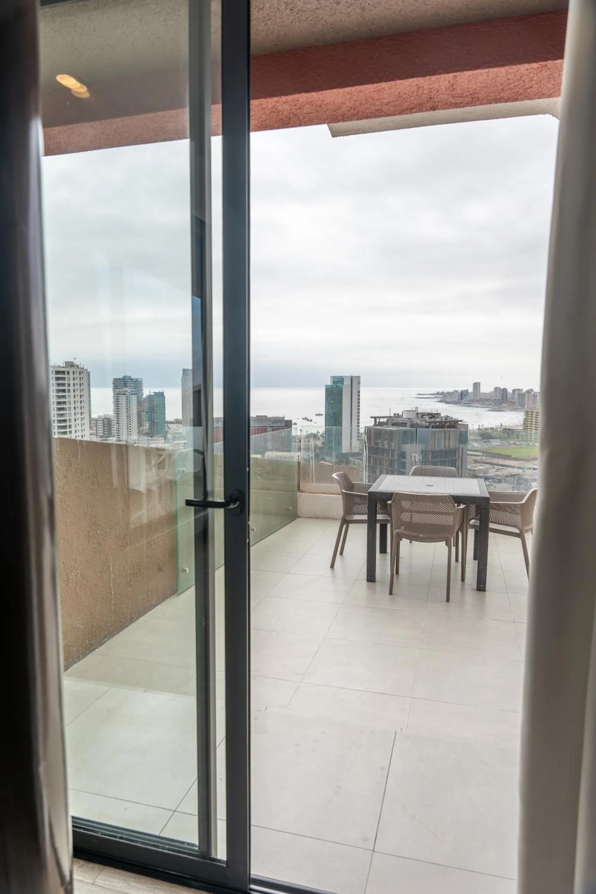 Day in Studio 56 Apart Hotel by Terrado Iquique