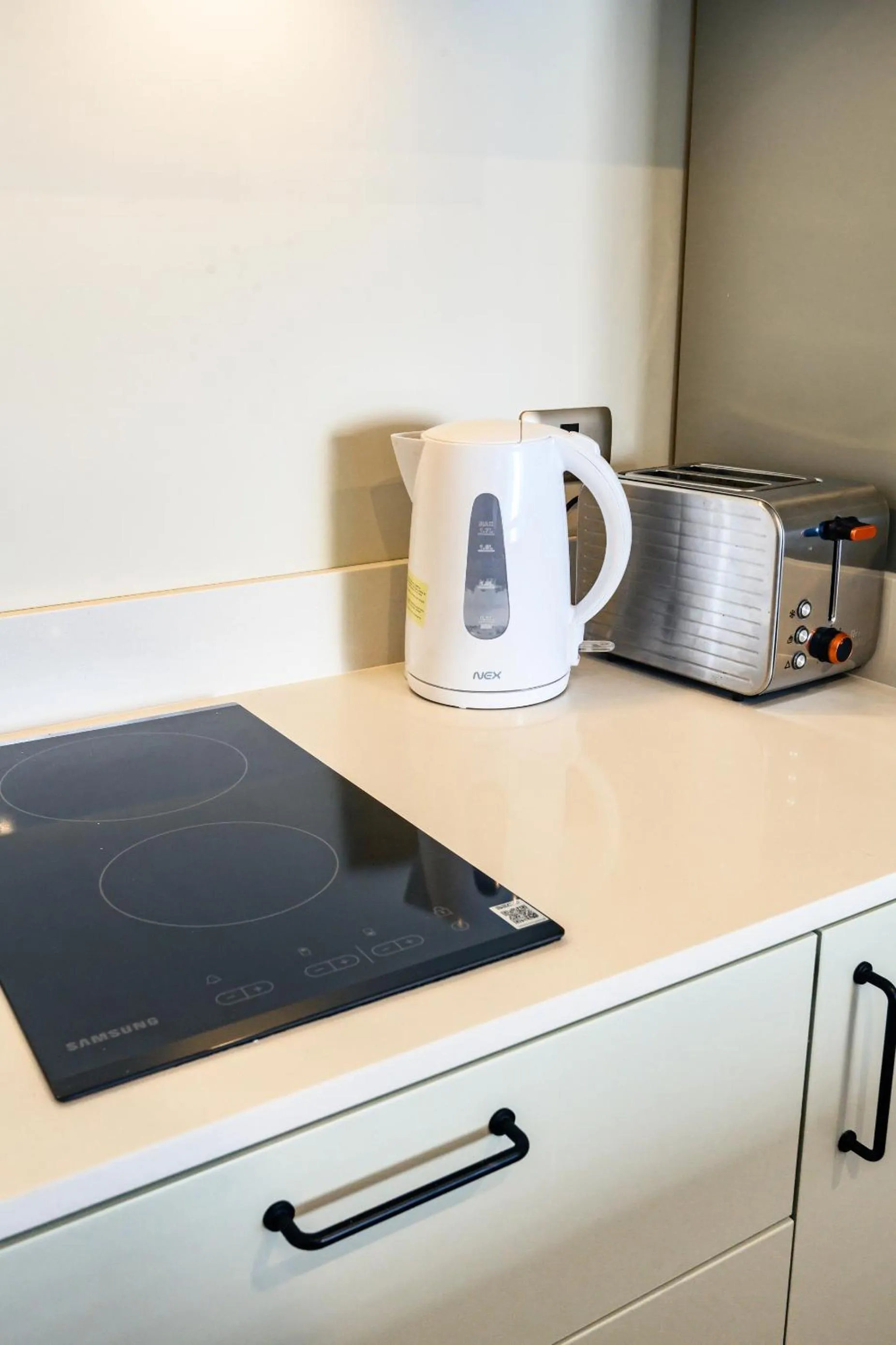 Coffee/tea facilities in Studio 56 Apart Hotel by Terrado Iquique