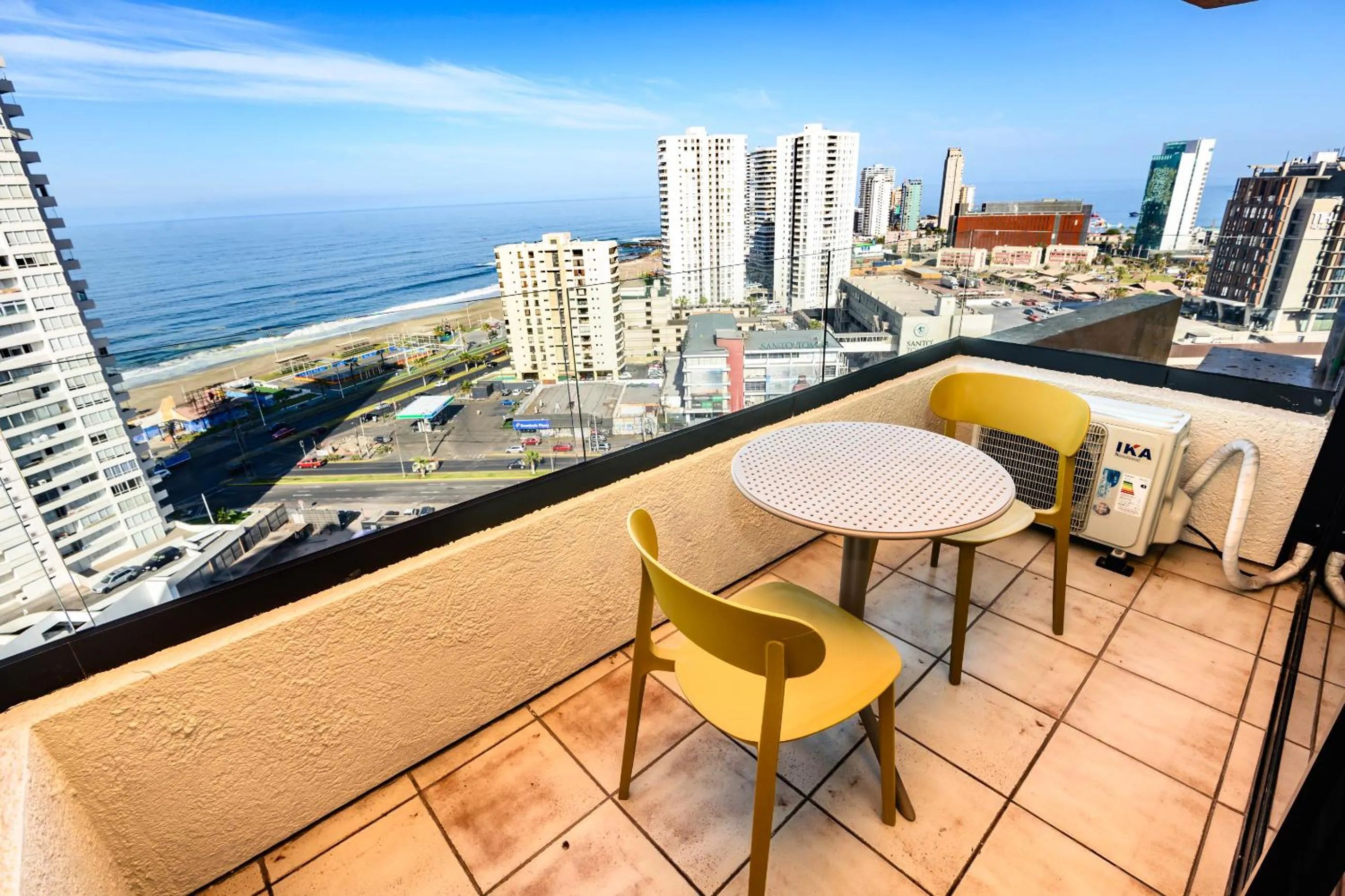 Day in Studio 56 Apart Hotel by Terrado Iquique