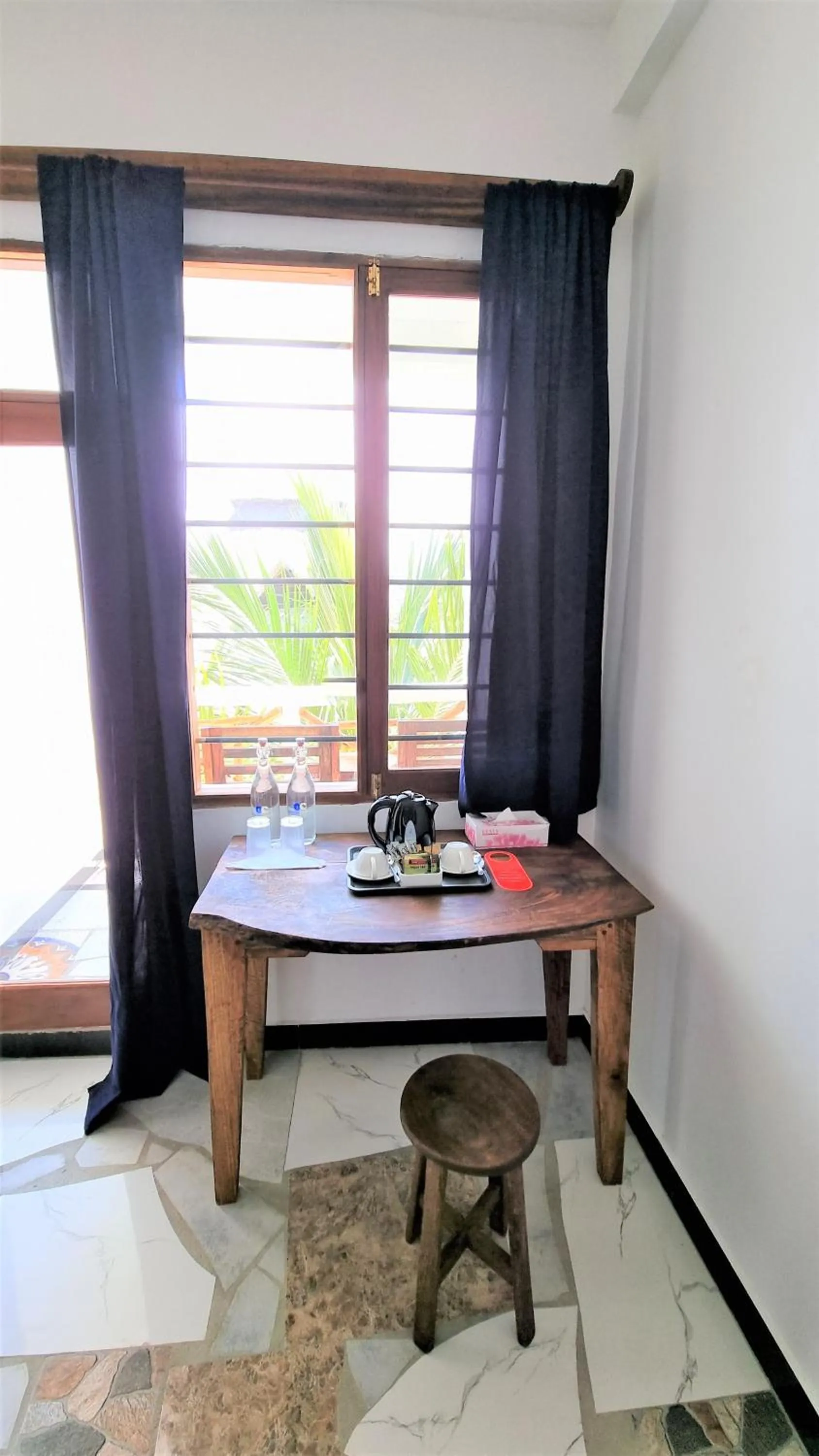 Seating area in Paradise Beach Resort & Spa